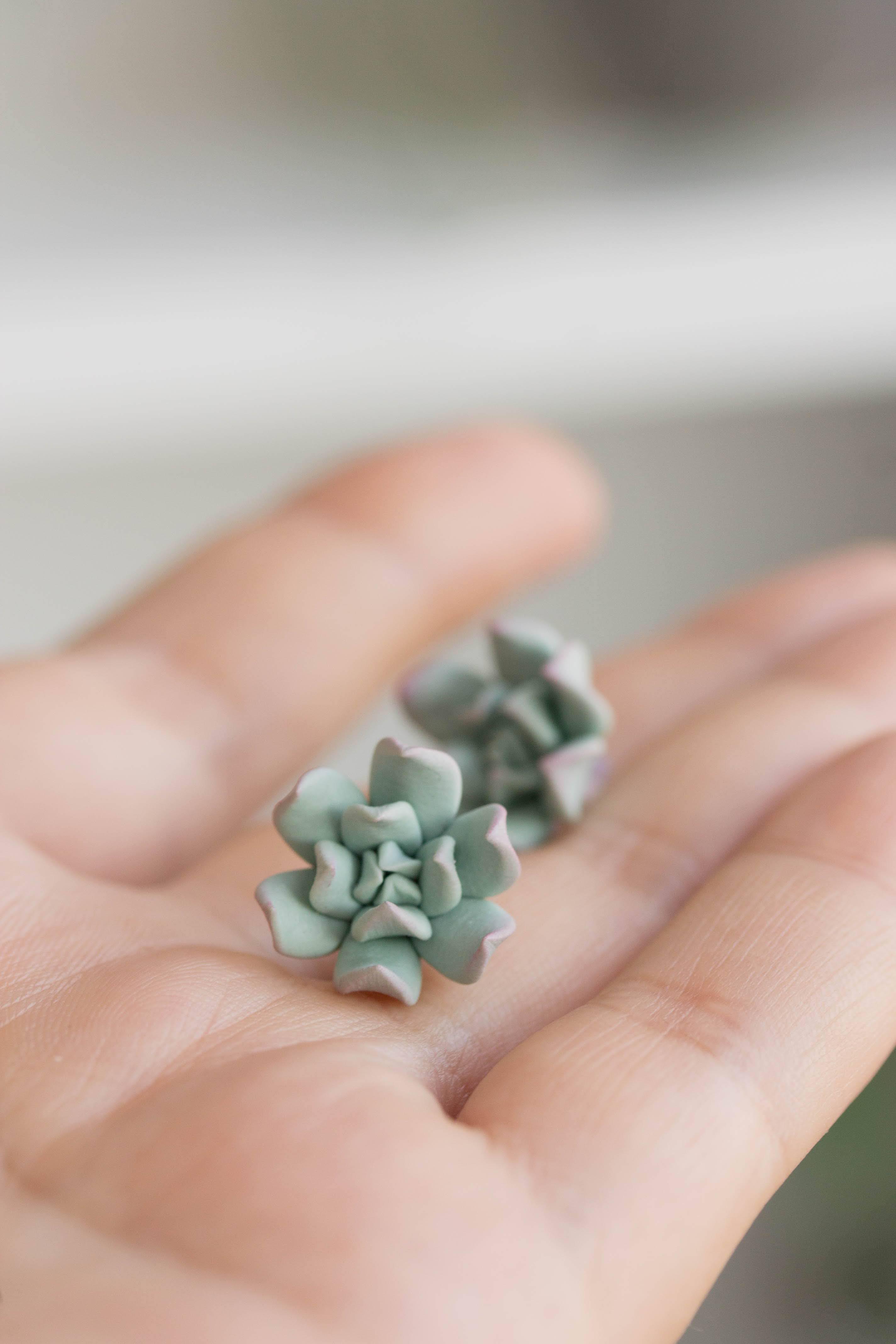 There's a discount on any jewelry in my shop, for two days from now