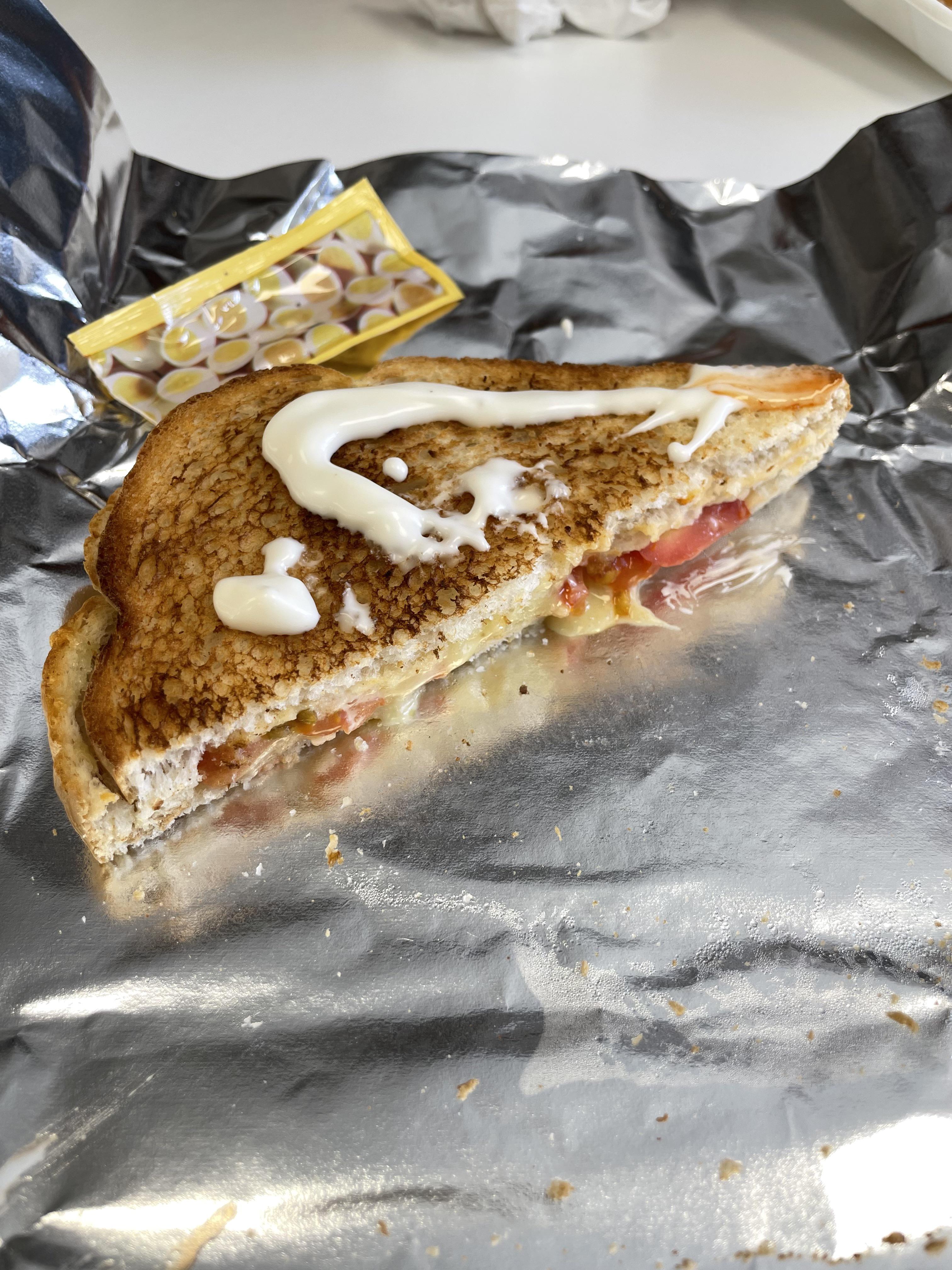 How many calories for a cheese toastie? (not just the half) r