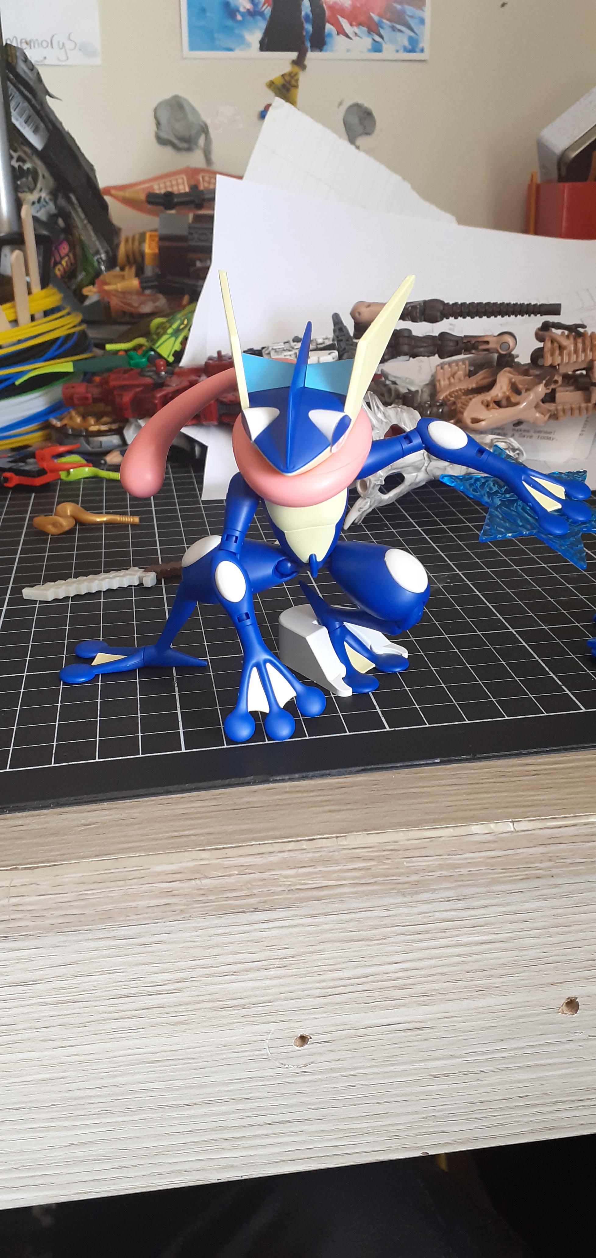 Got my first pokemon model kit and it's pretty cool! r/pokemon