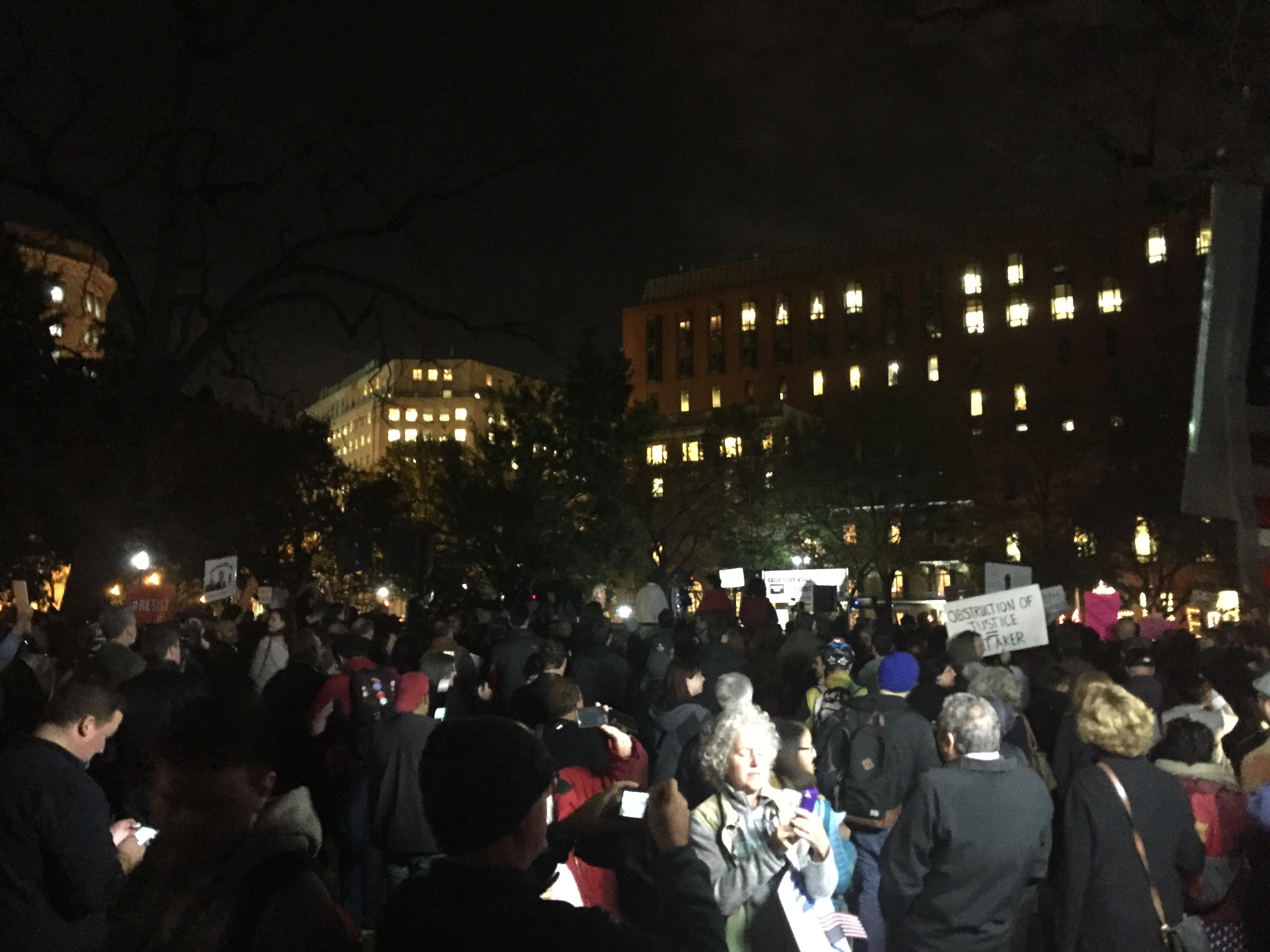 Tonight in front of the White House r/washingtondc