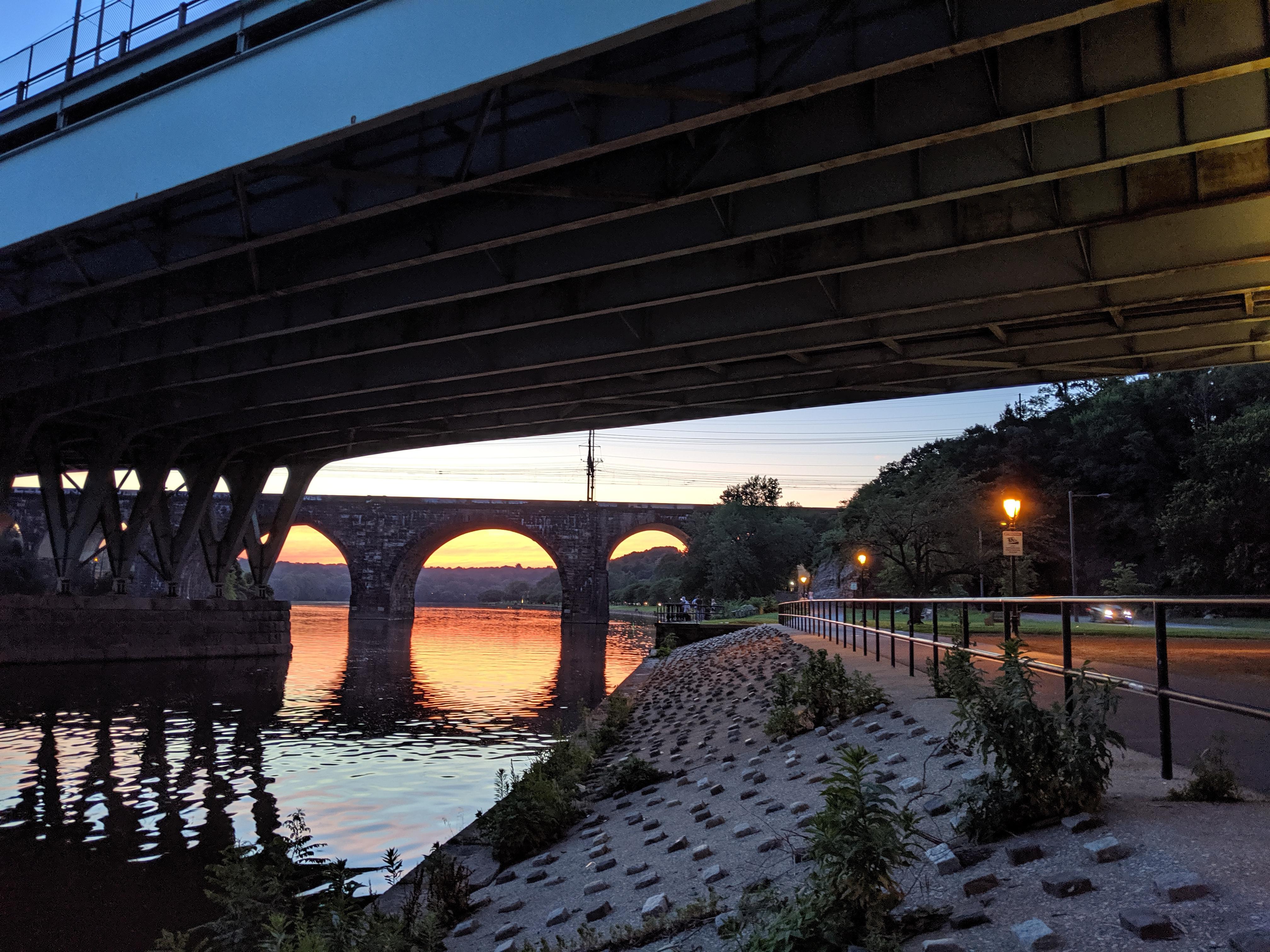 Twilight on Kelly Drive r/philadelphia