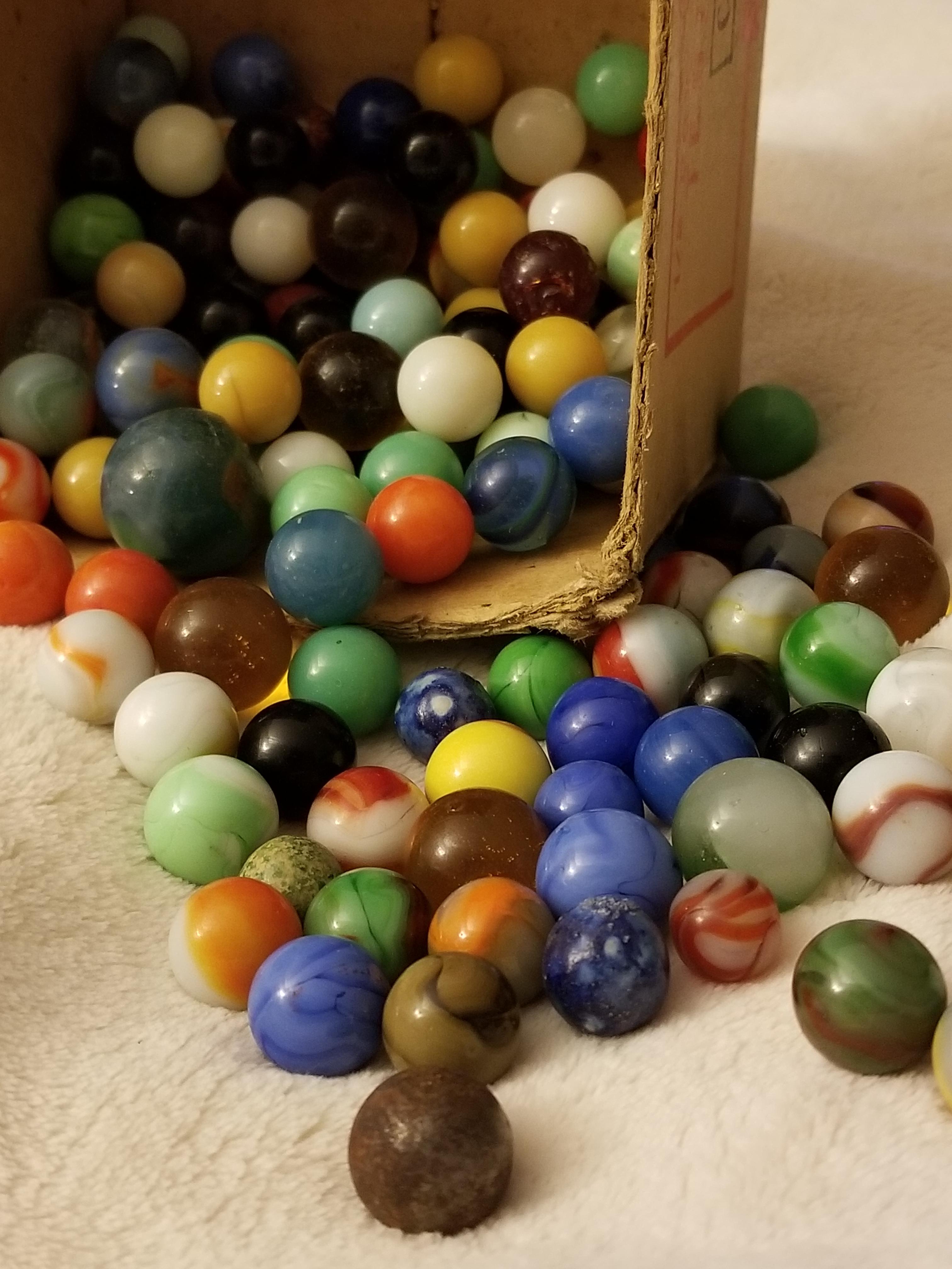 Great haul of marbles for 10 from a garage sale r/ThriftStoreHauls