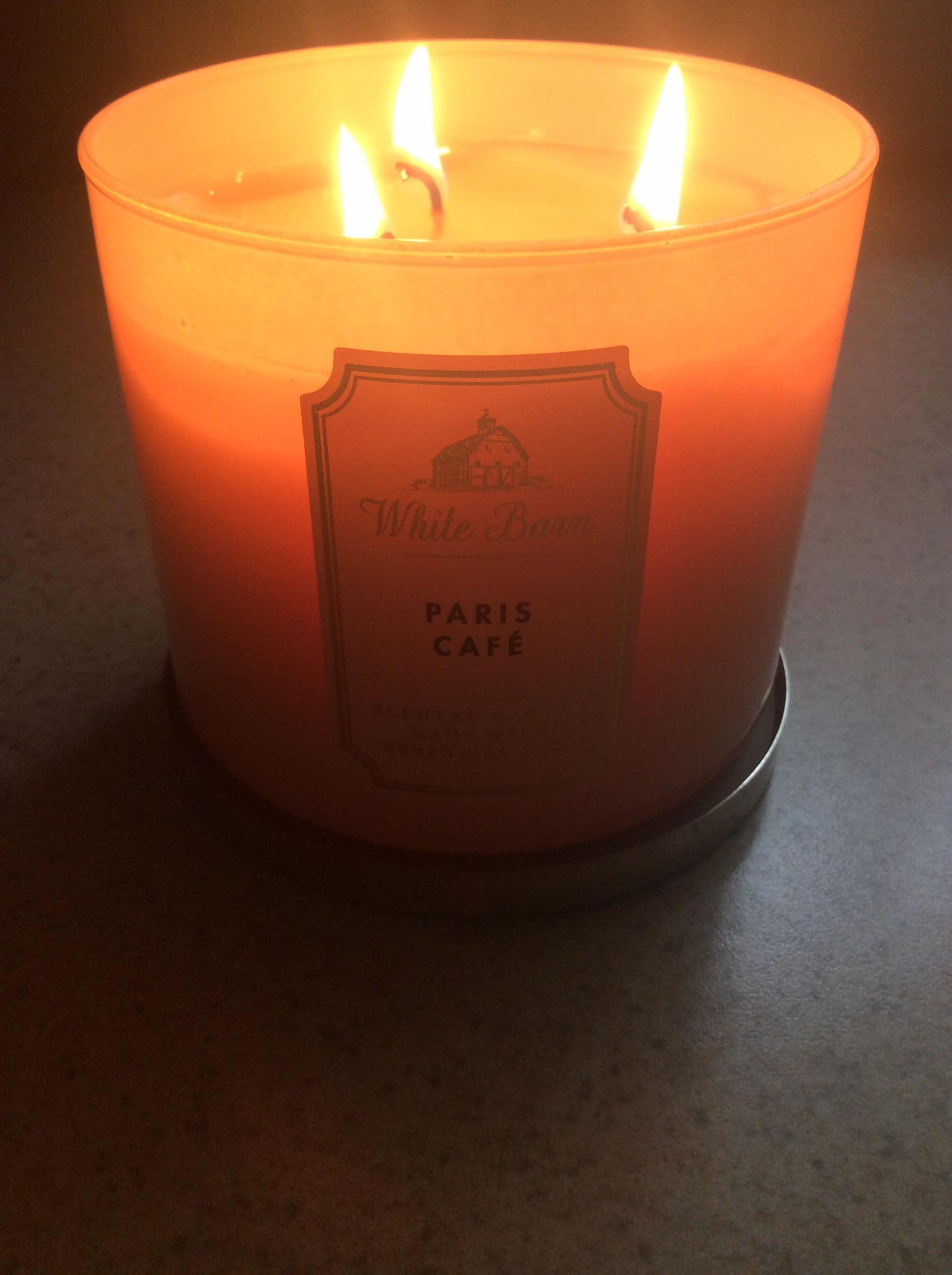 First time burning this candle, it hasn’t even pooled out and I get the