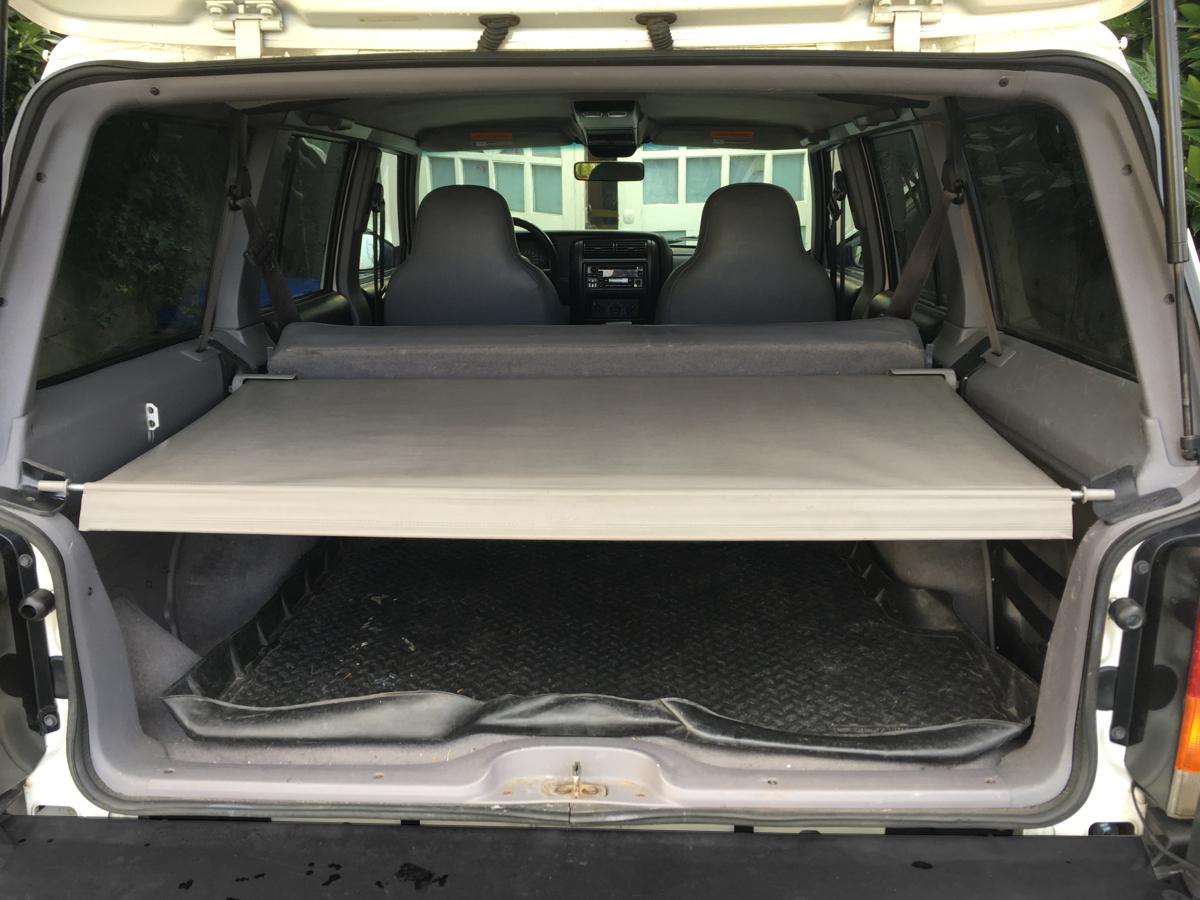 Mercury Mountaineer cargo cover with DIY brackets r/CherokeeXJ