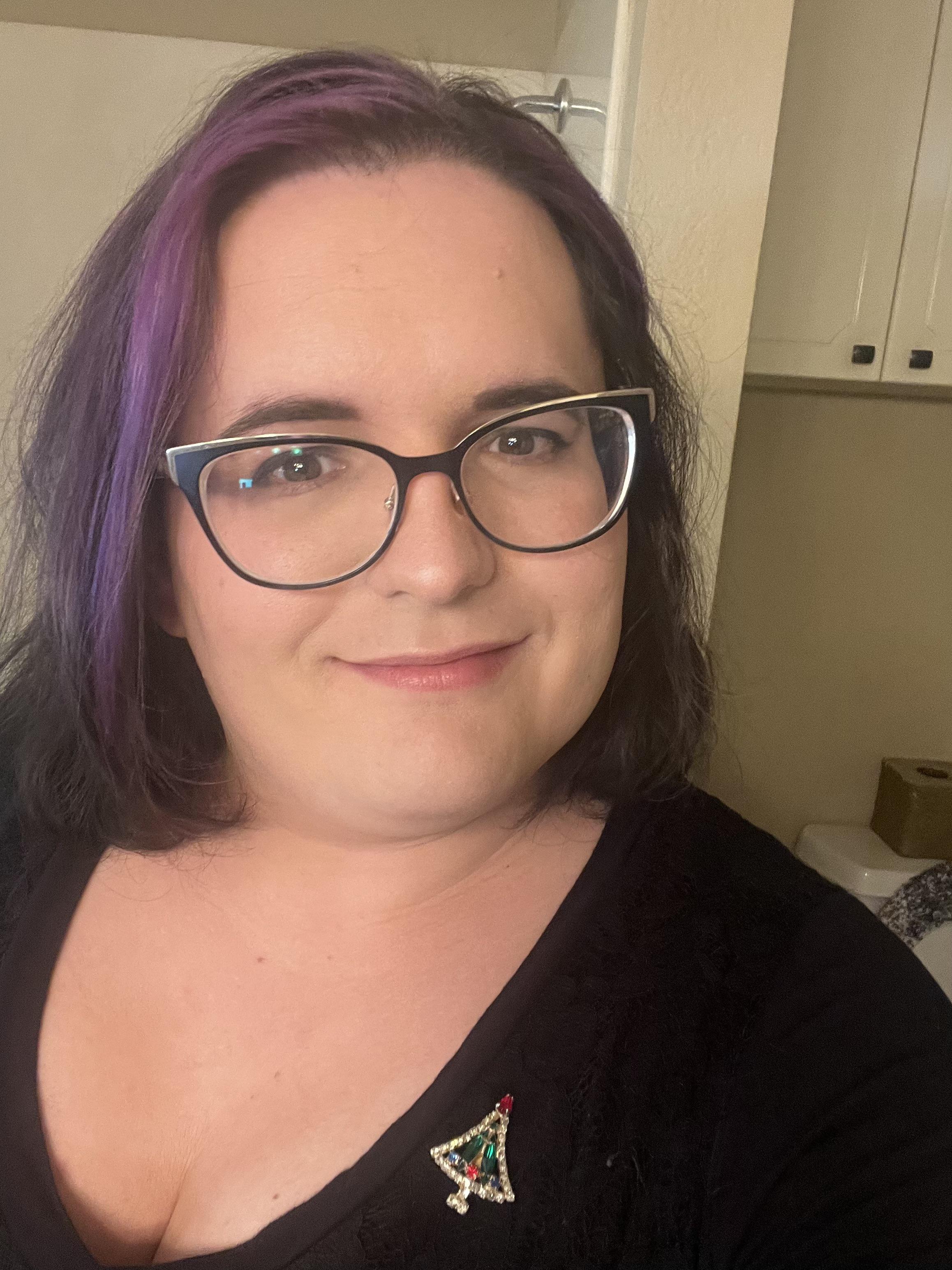 Makeup on point, phone says “Face ID not recognized” r/TransLater