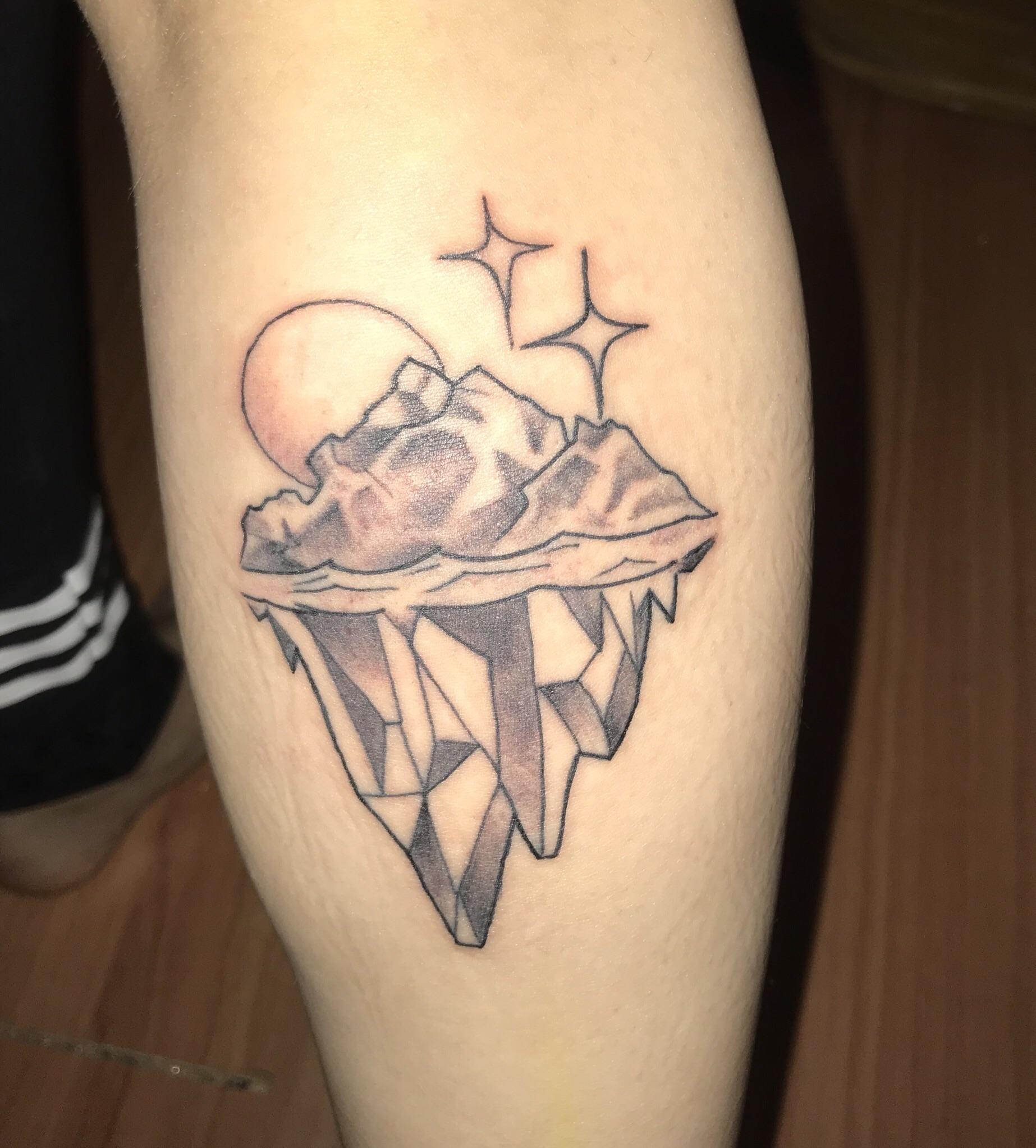 Iceberg piece done today by Davey Spataro at Okami Tattoo