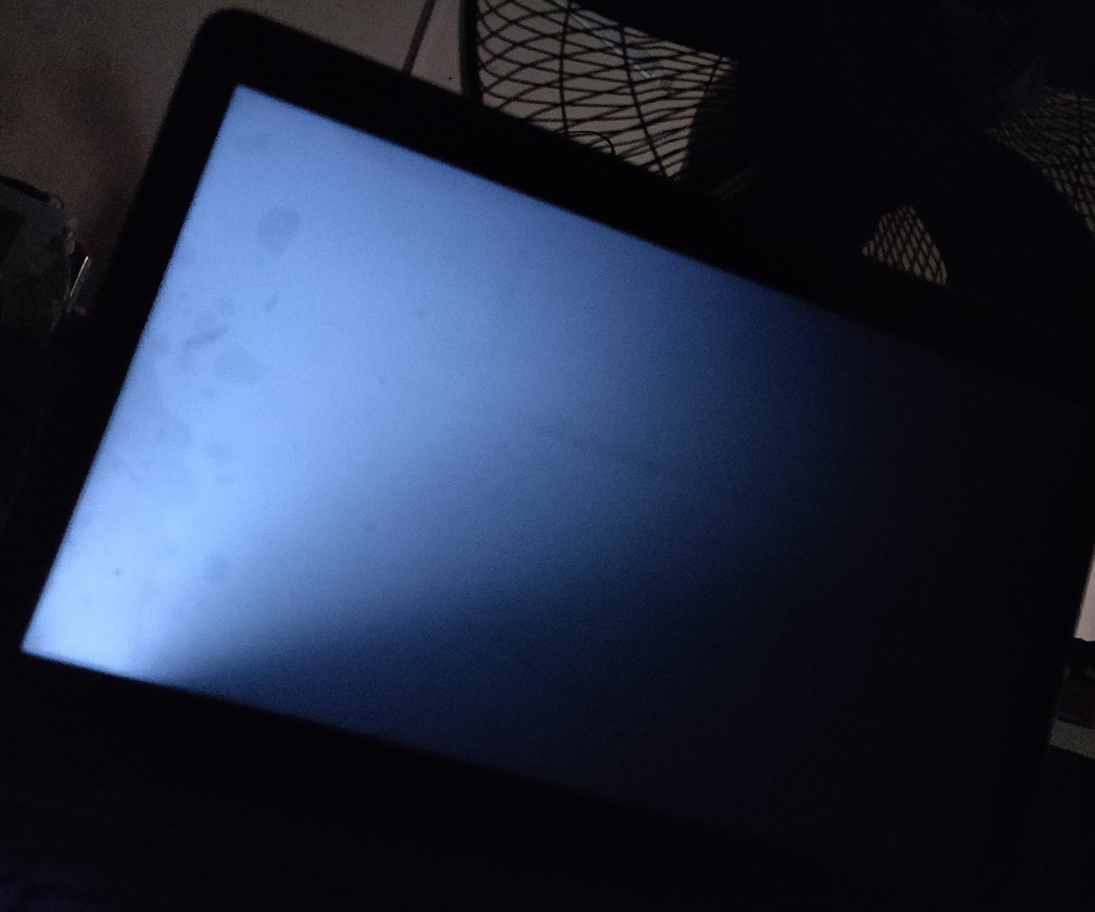 My laptop always have this light when i turn of the screen even after I