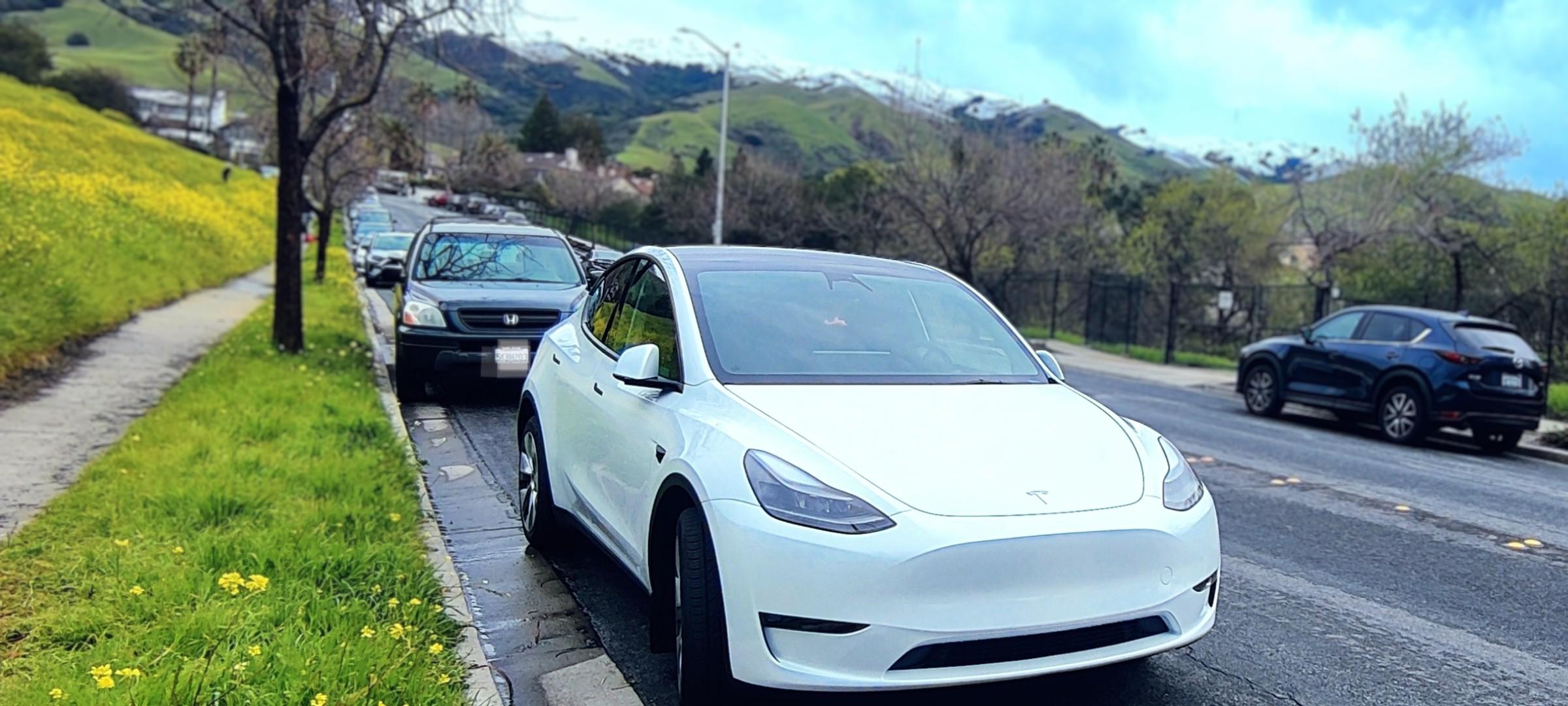 It snowed in Bay Area!!! r/TeslaModelY