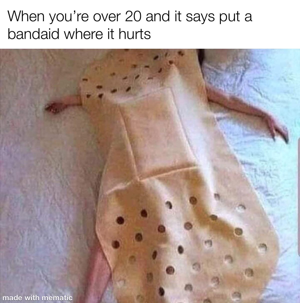 I slept the wrong way last night and now my back is killing me... fun