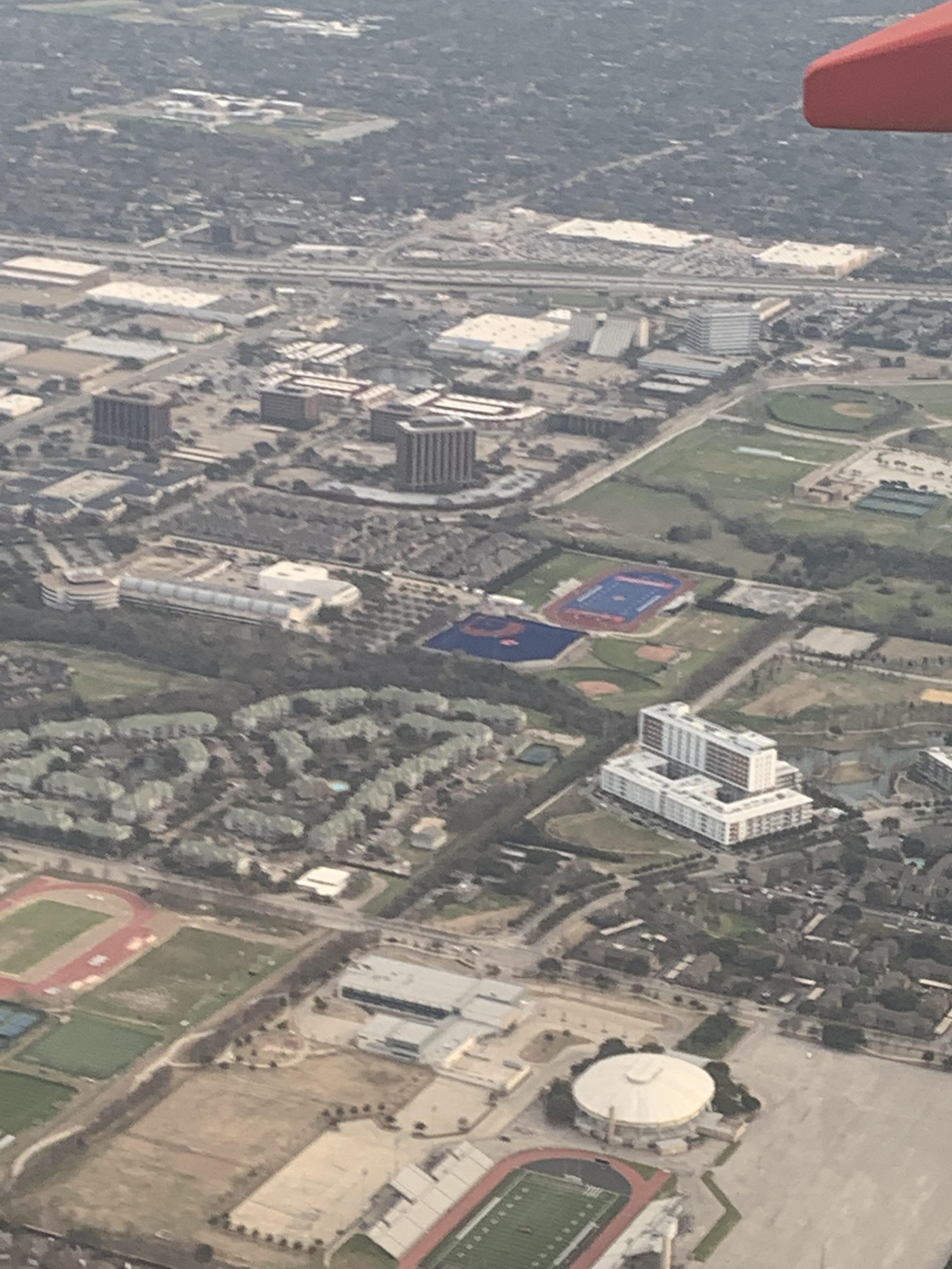High School in Dallas has a blue turf field. r/baseball