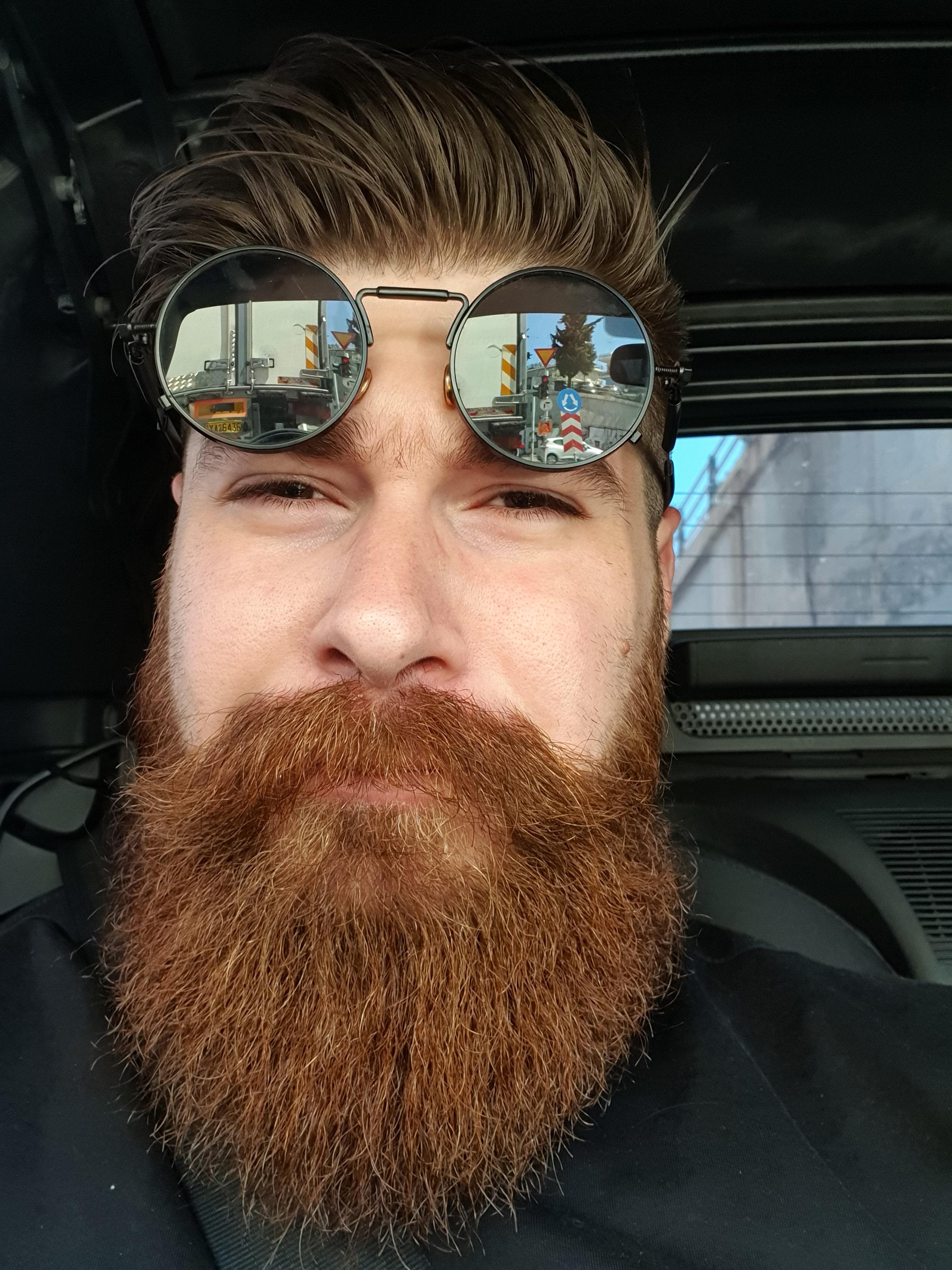 went like "OK here take brown hair and dark orange beard