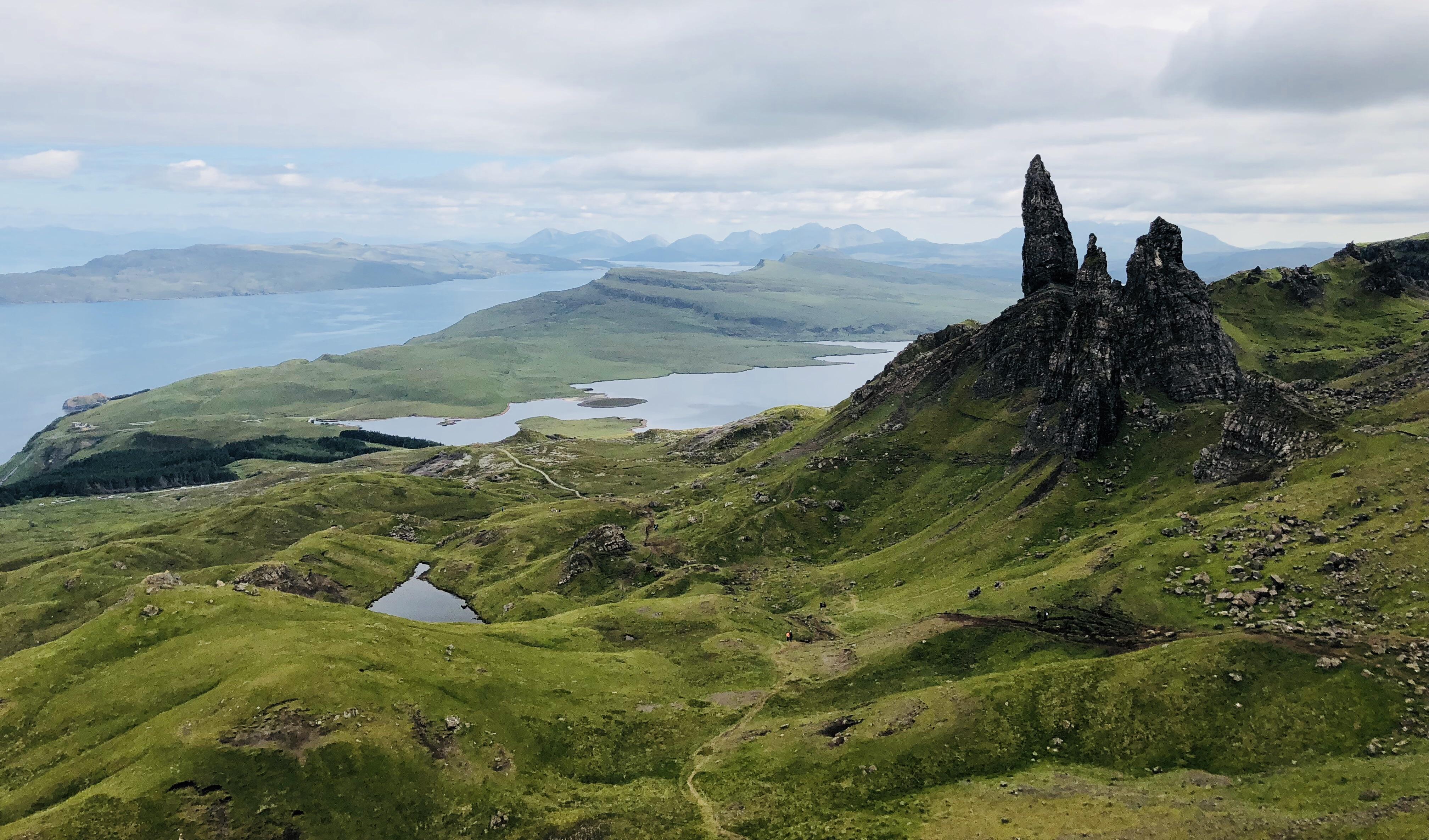 Old man of Storr r/Scotland