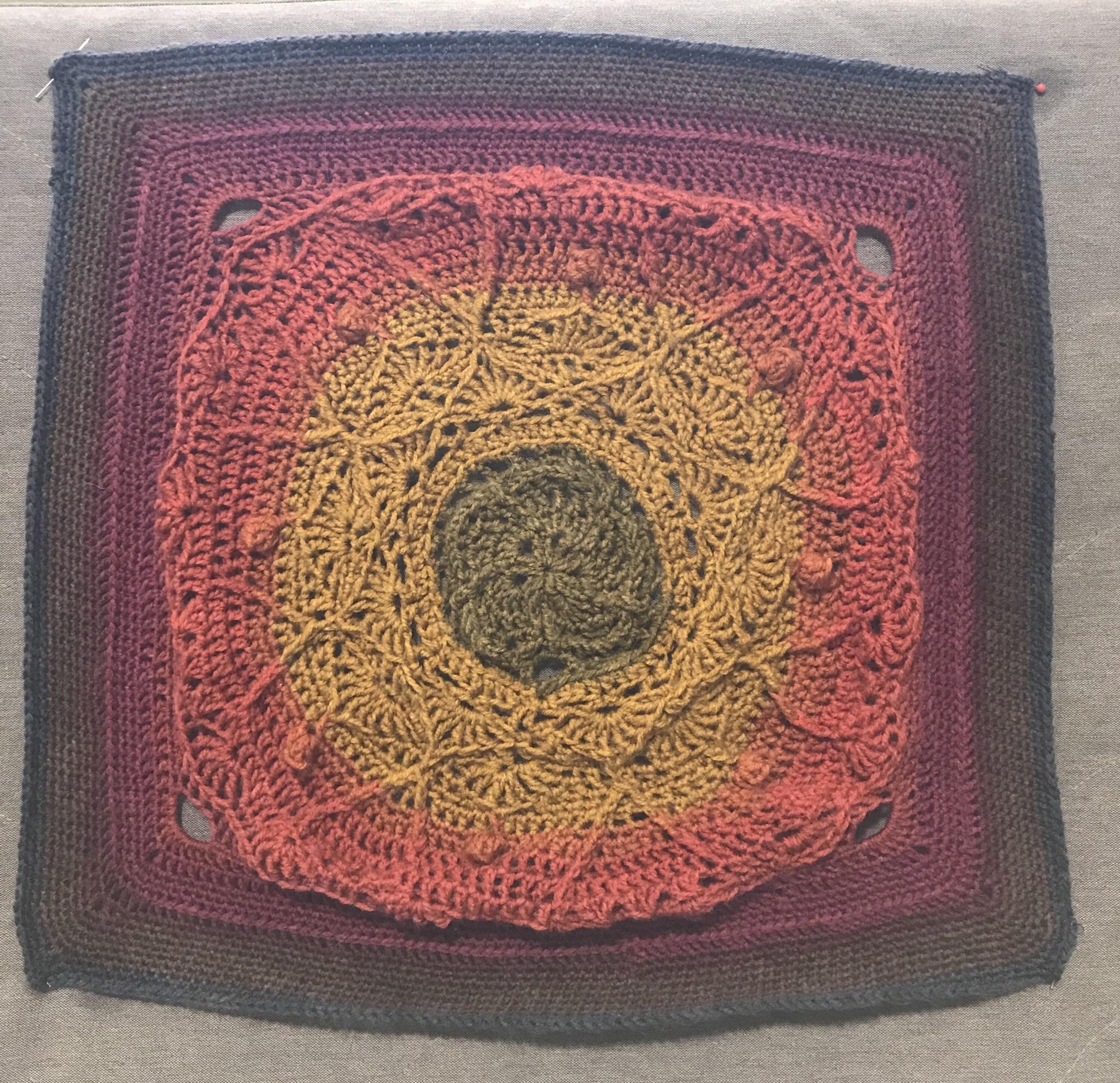Blocking a baby blanket that might go up on my Etsy... r/crochet