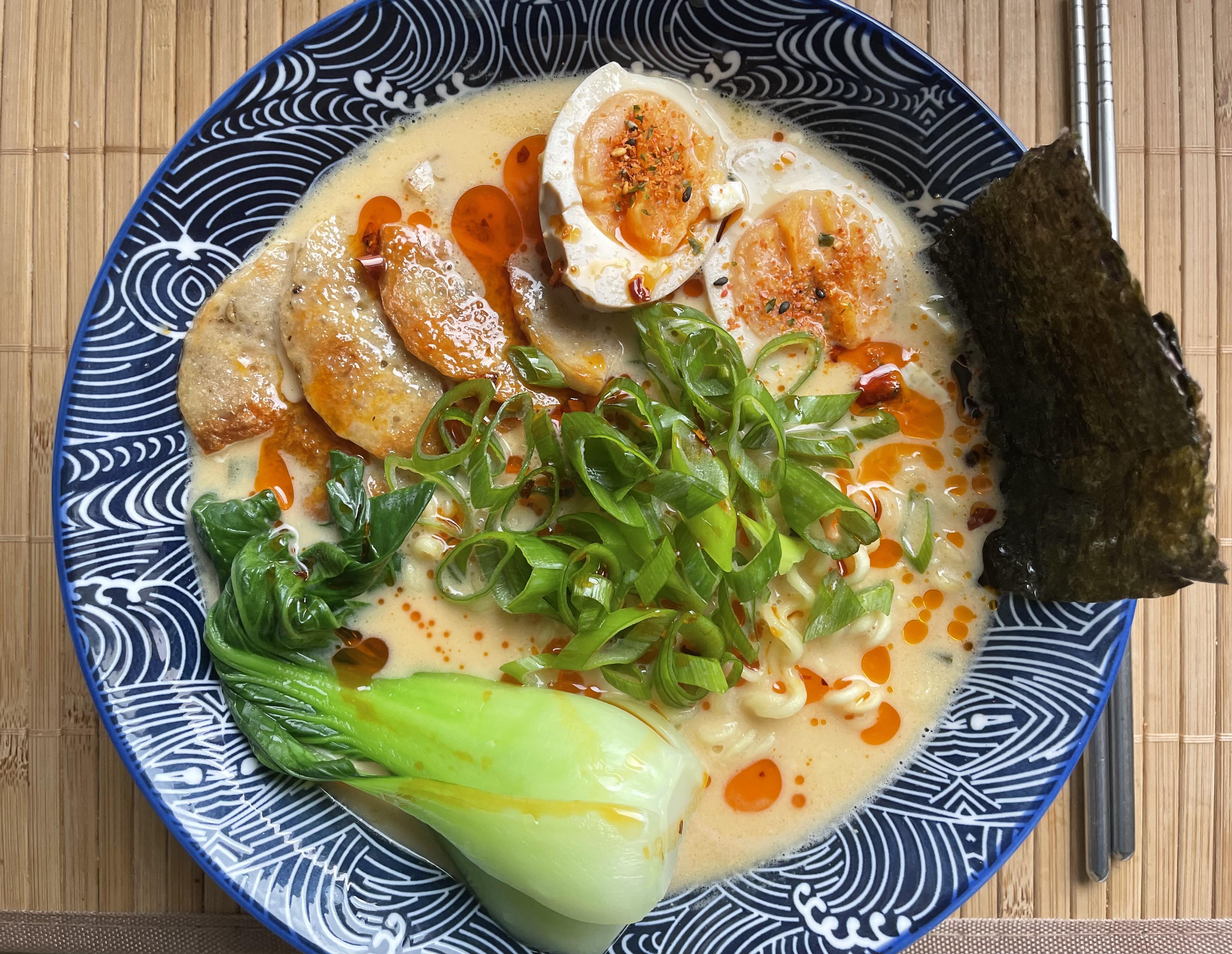 I tried the kewpie mayoegg yolk ramen hack with a pack of Shin Ramyun