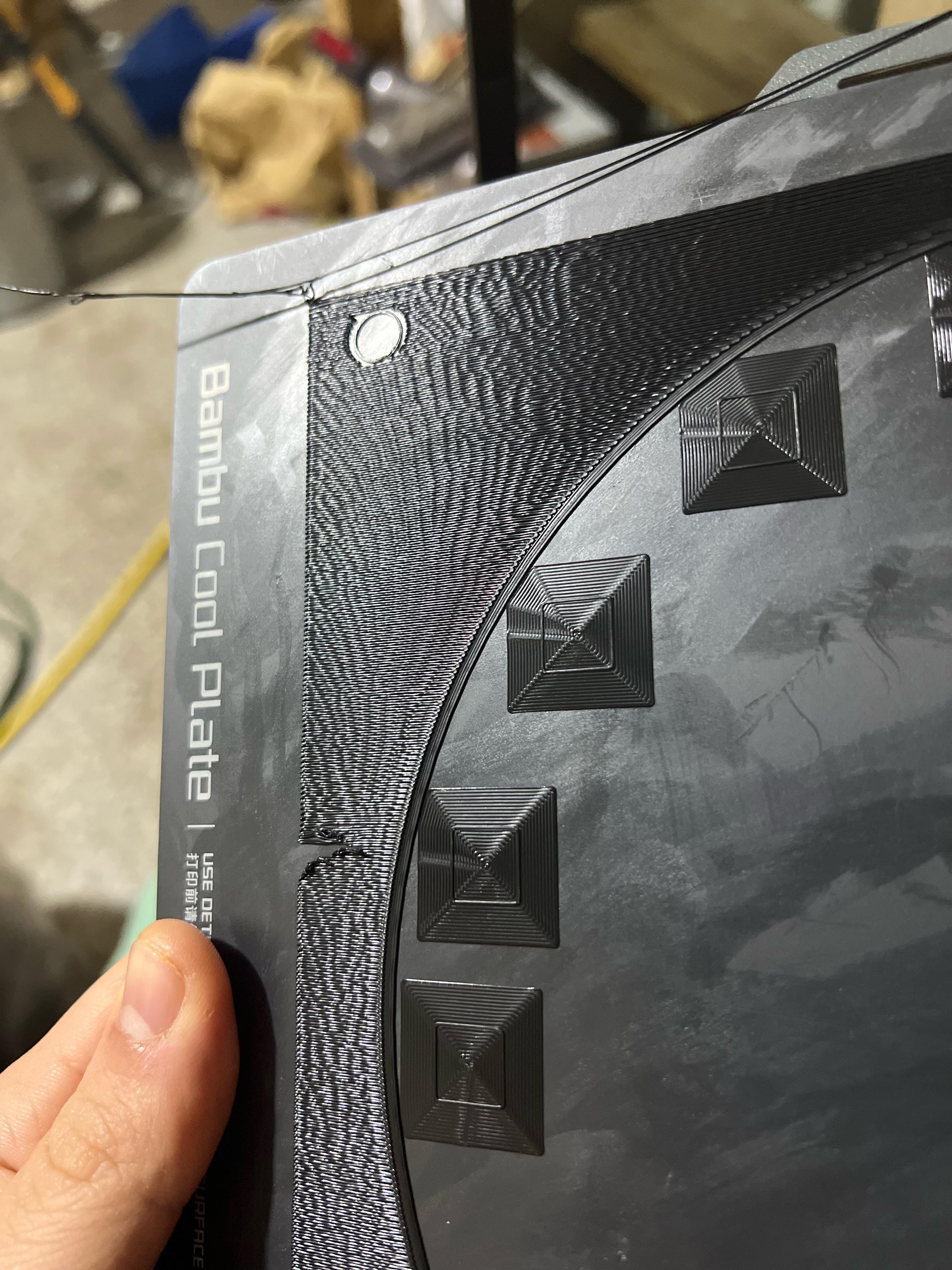 What does my first layer look like this on the cool plate? r/BambuLab