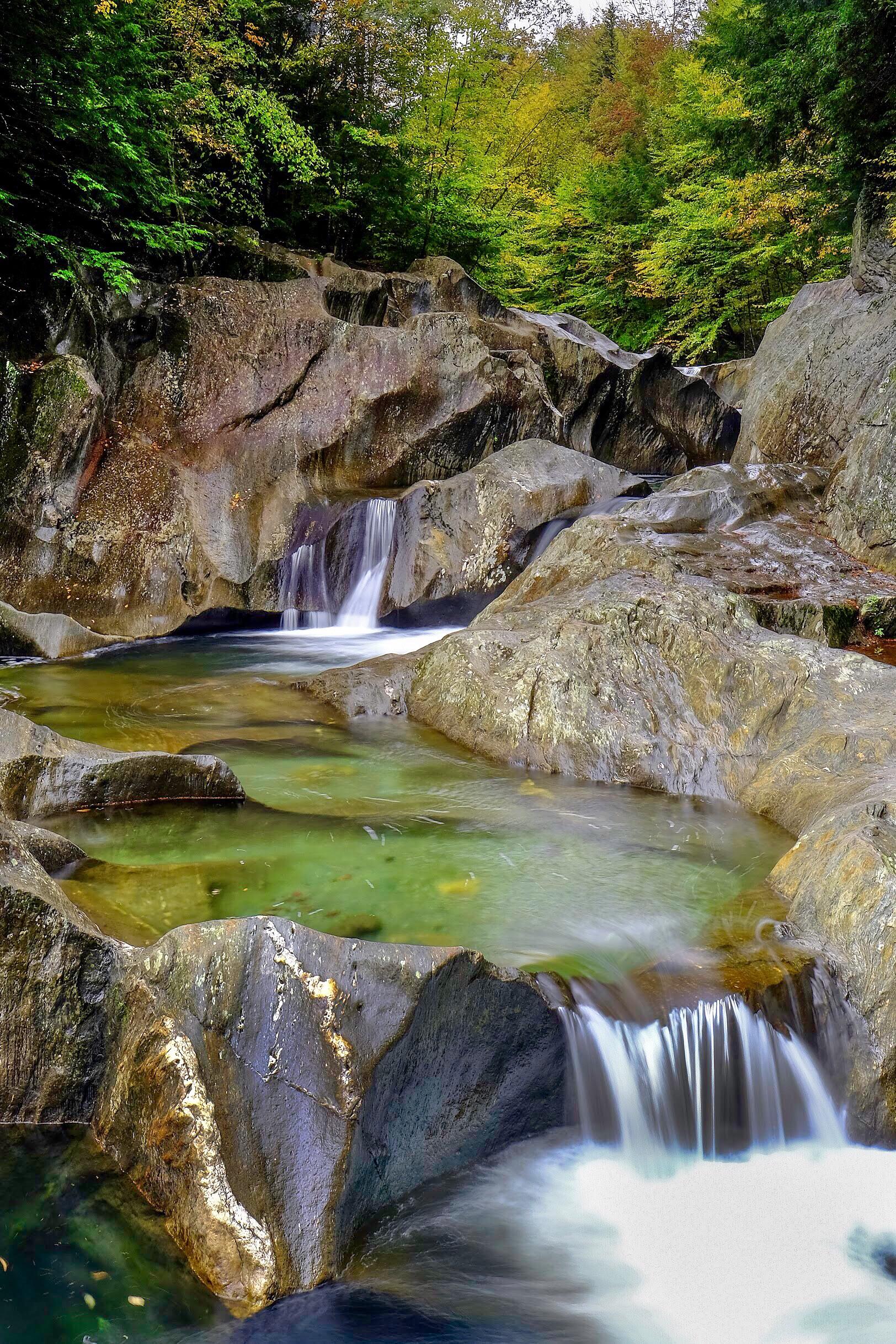 Warren Falls on a rainy day r/vermont