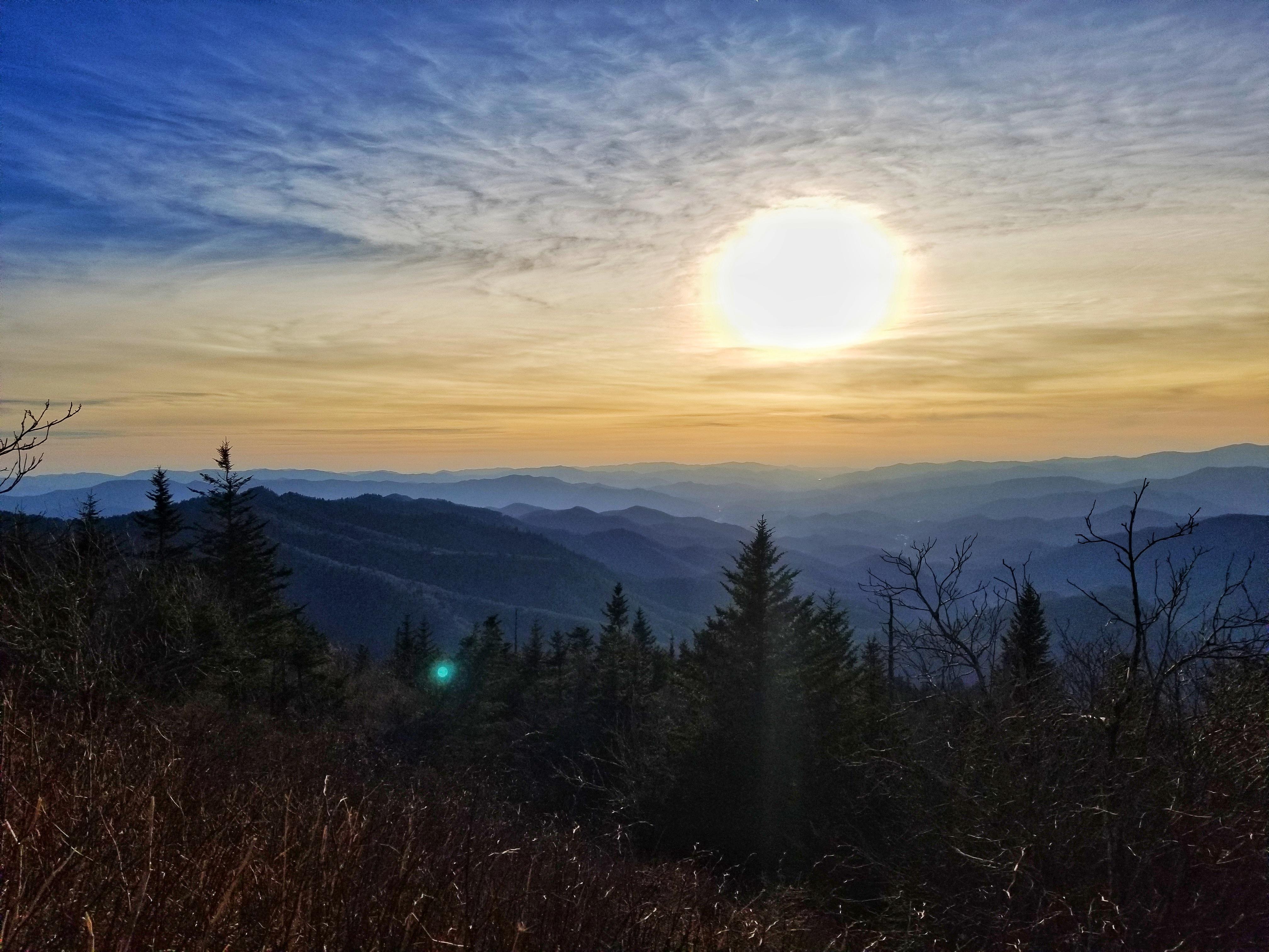 This is my home. Blue ridge mountains, NC. [OC] [4032x3024] r/EarthPorn