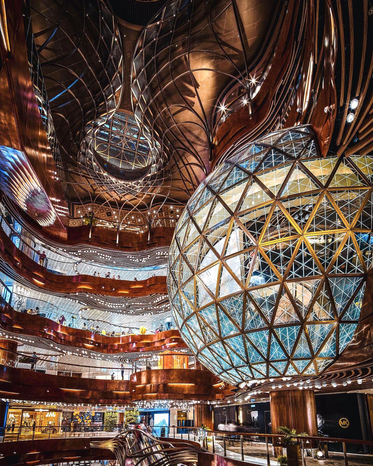 MUSEA, a shopping mall in Hong Kong r/pics