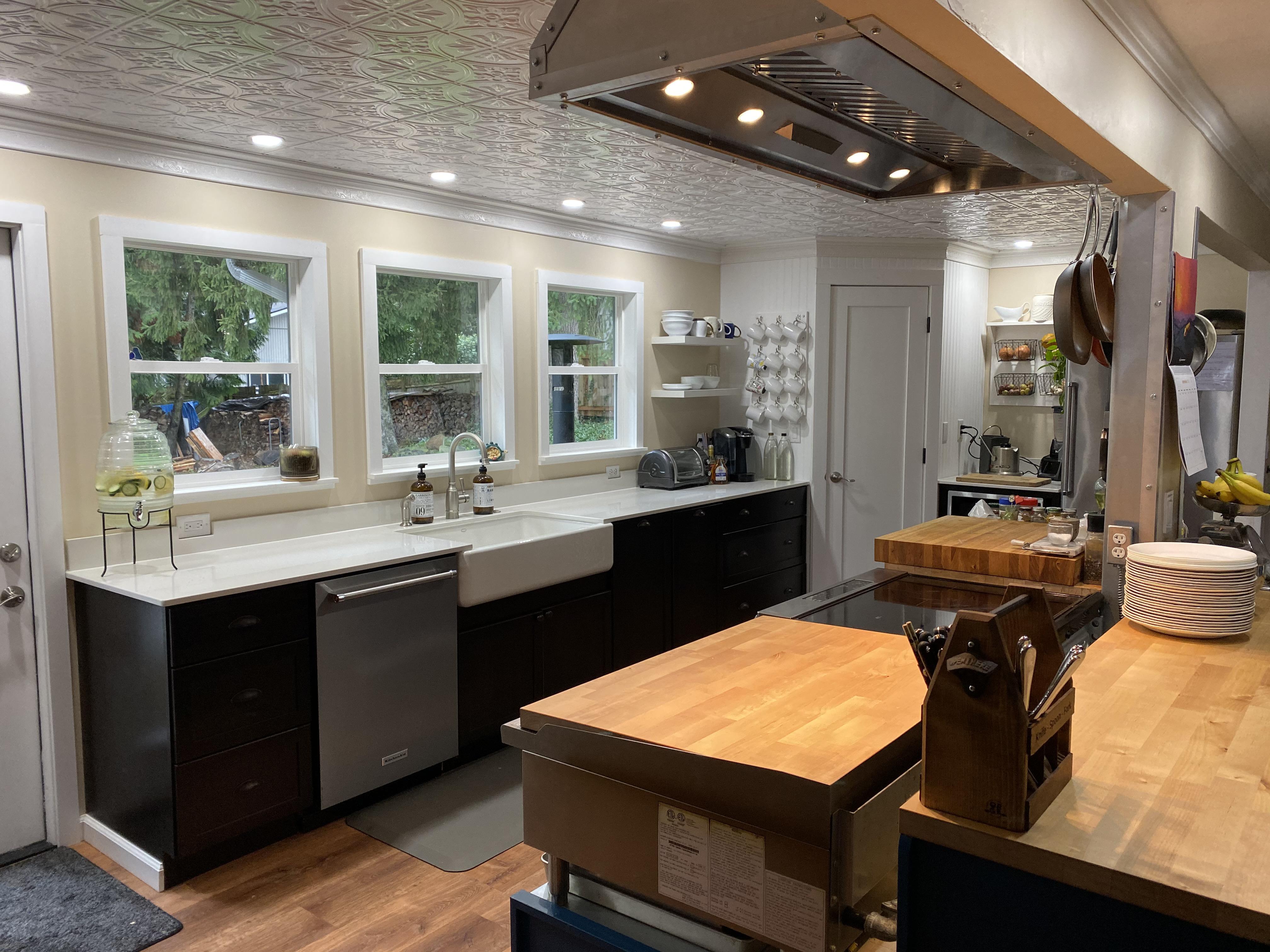 Finally finish the kitchen remodel. r/kitchenporn