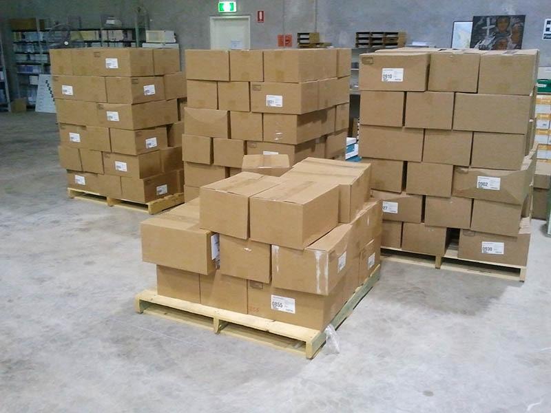 Wholesale liquidation of clothes! Fashion women's clothing! new! Boxes