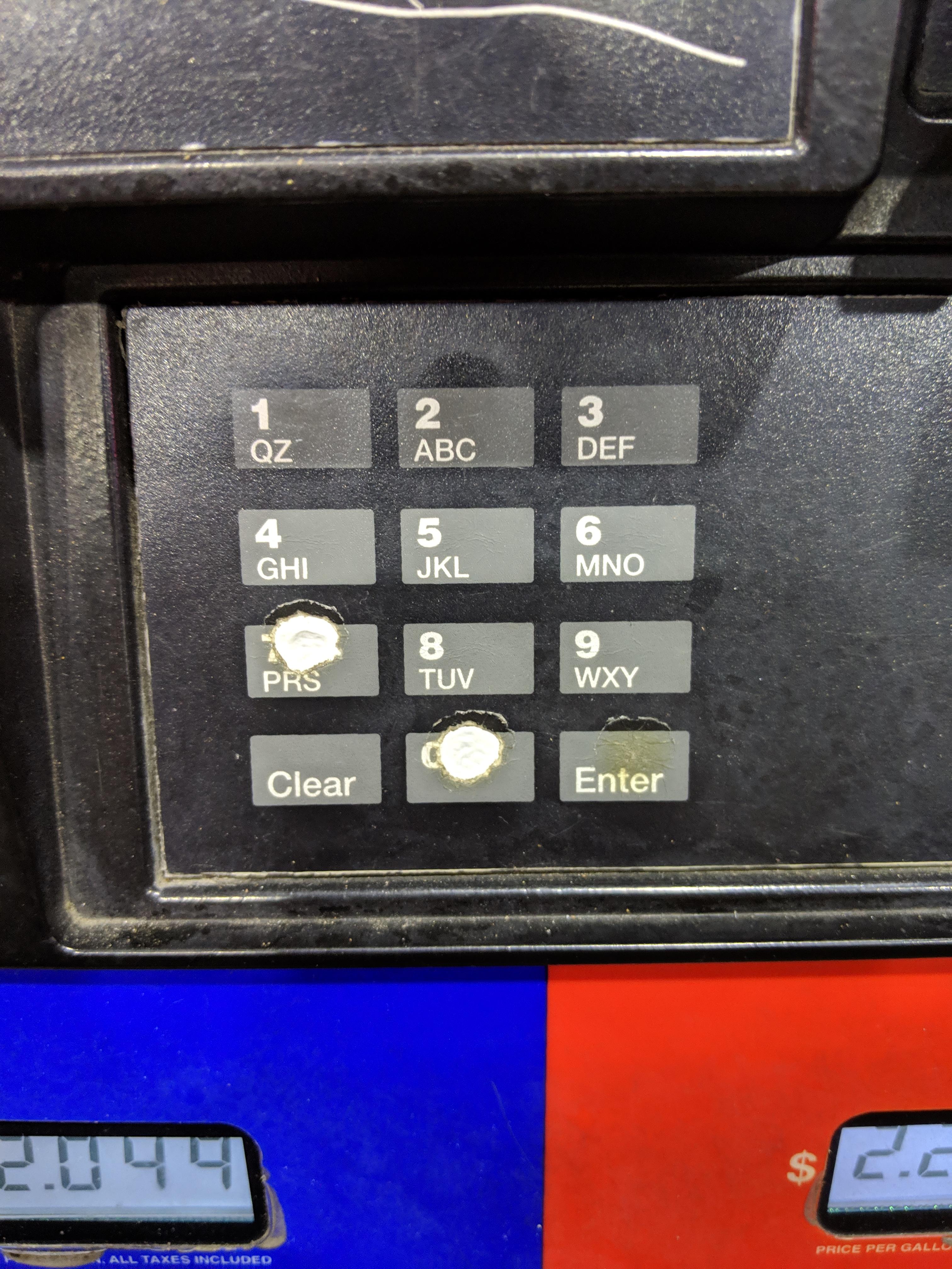 This gas pump keypad. My zip is mostly 7's and 0's r/Wellworn