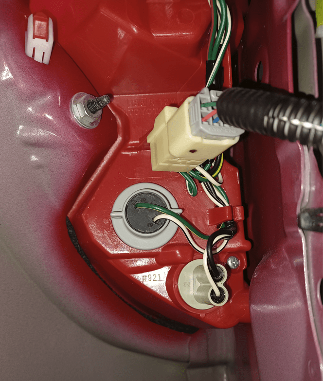 2008 Toyota RAV4 - Reverse light location for backup camera - Middle