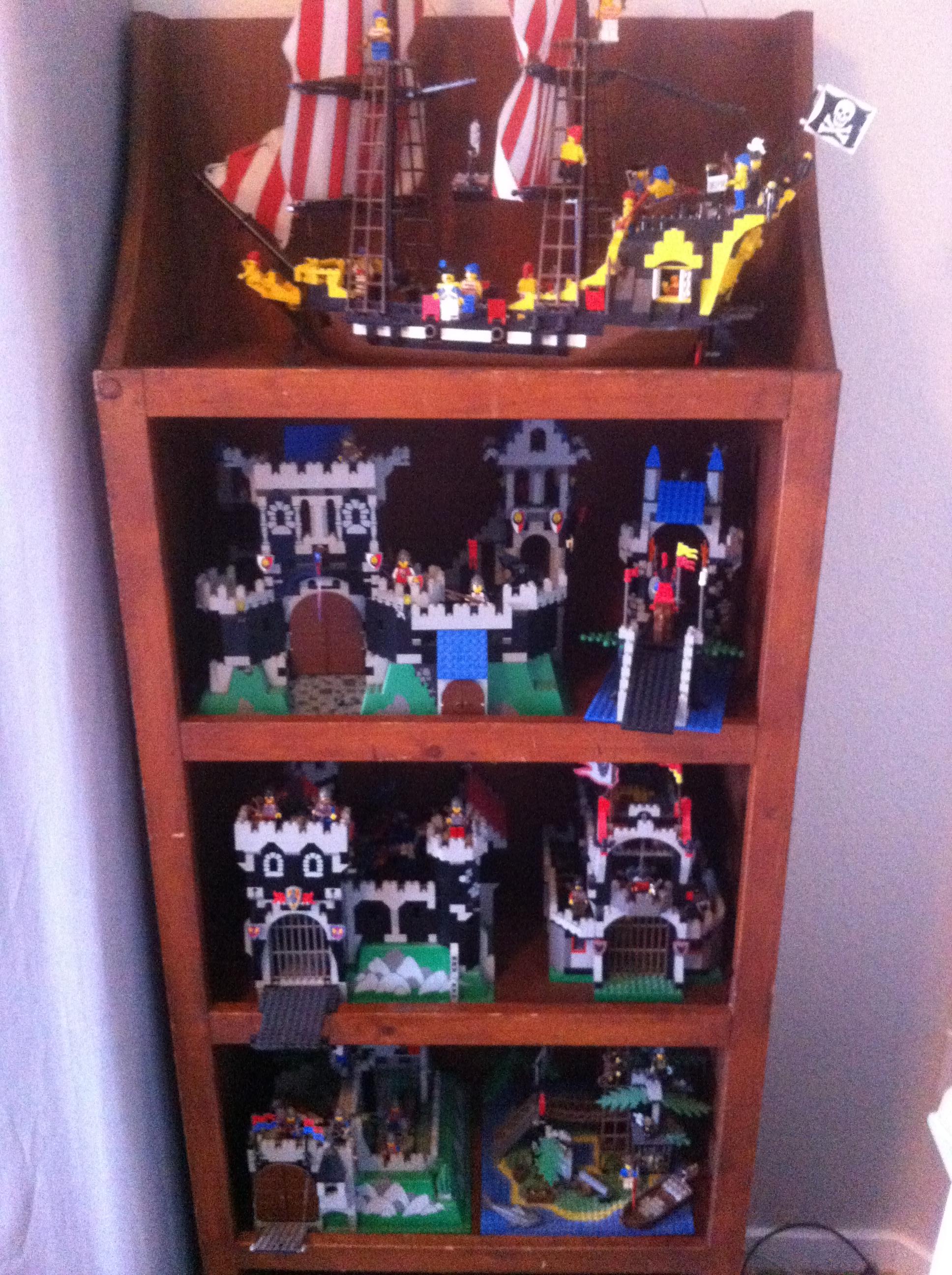 Just got this shelf which perfectly holds my collection. r/lego
