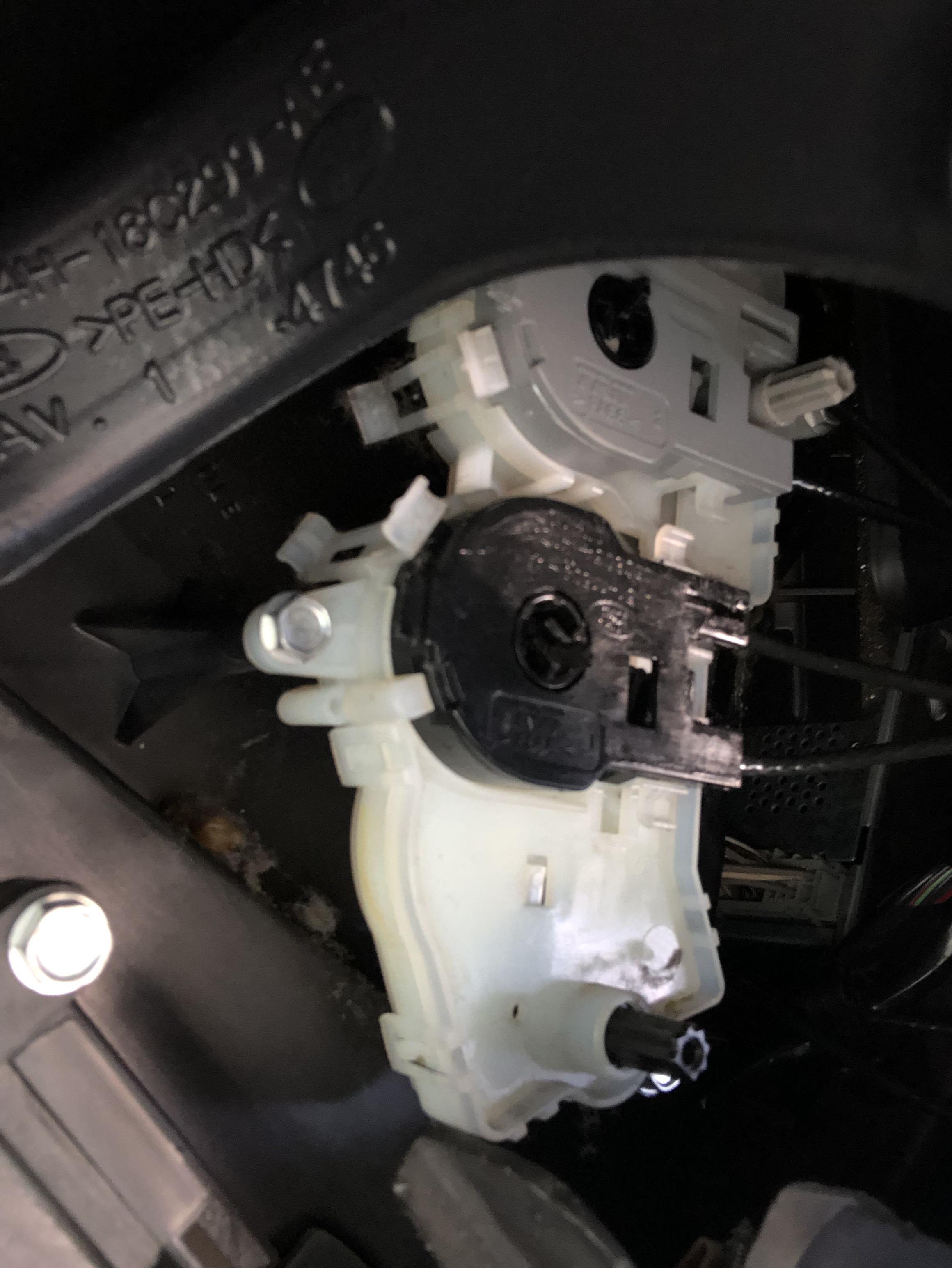 What part is this?? 2007 Ford Focus HVAC r/MechanicAdvice