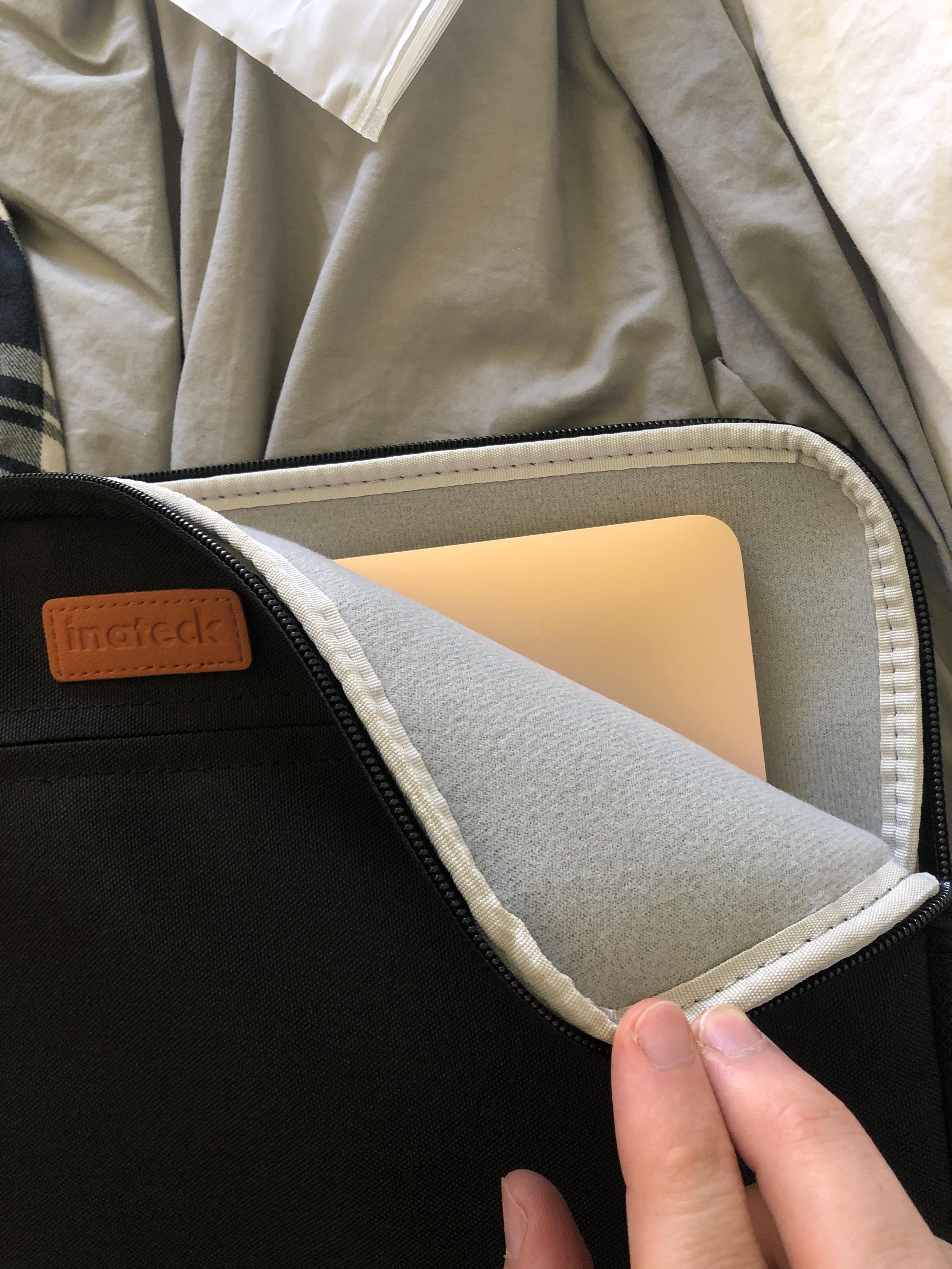 2020 Macbook Air Fitted Sleeve r/macbookair