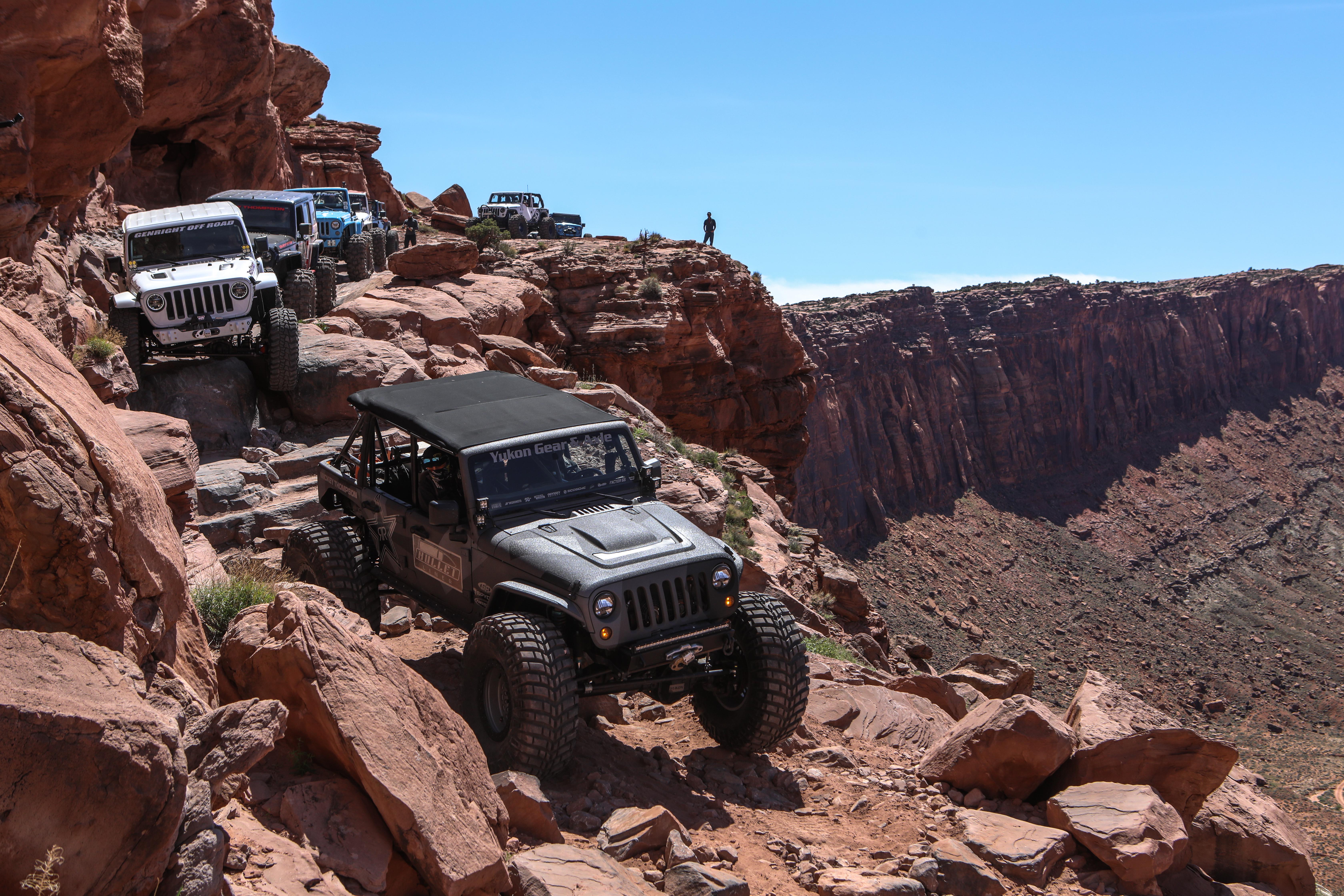 BIG views on Cliffhanger in Moab r/Jeep