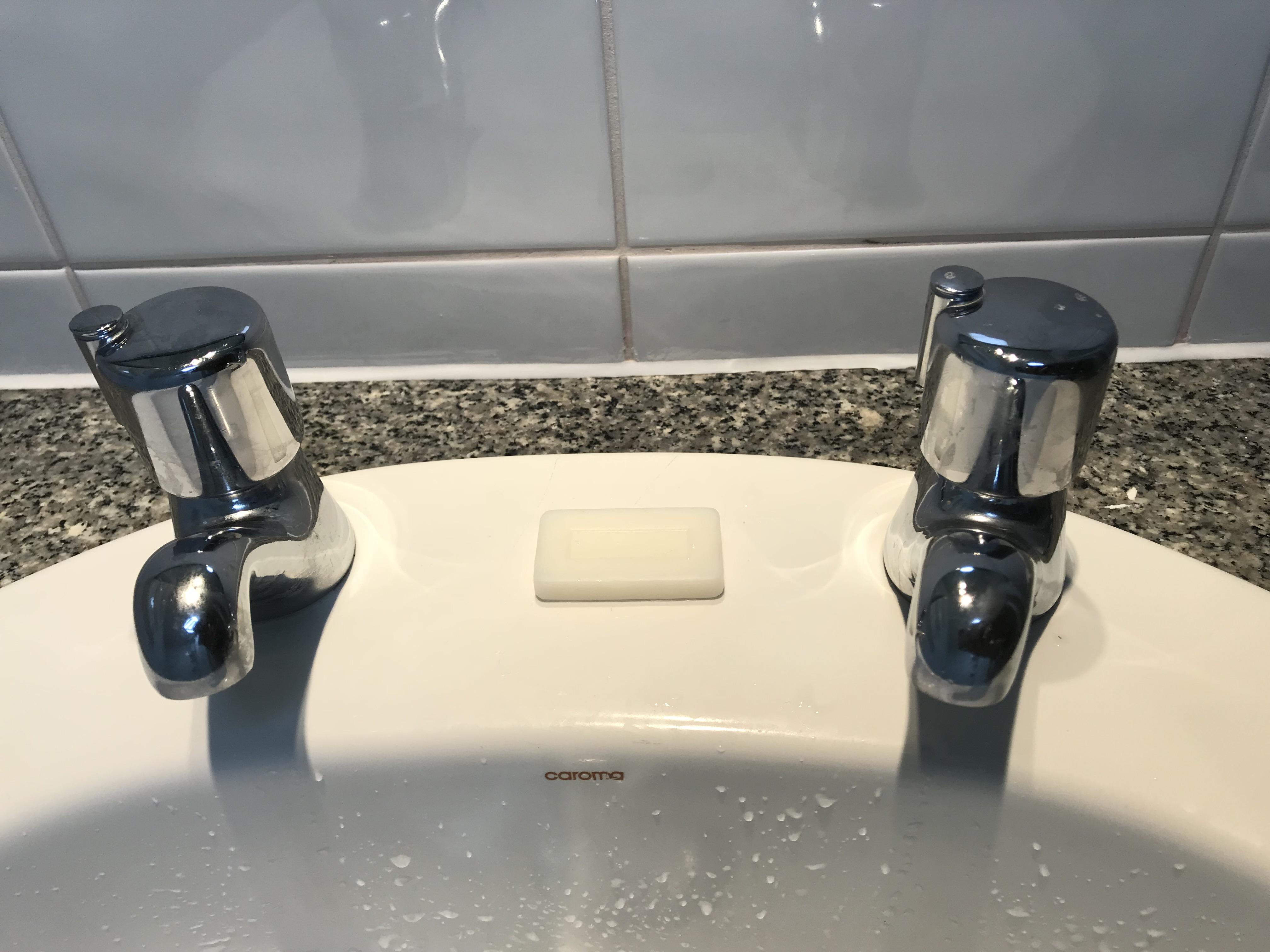 This hotel sink that won’t allow me to have warm water out of a single