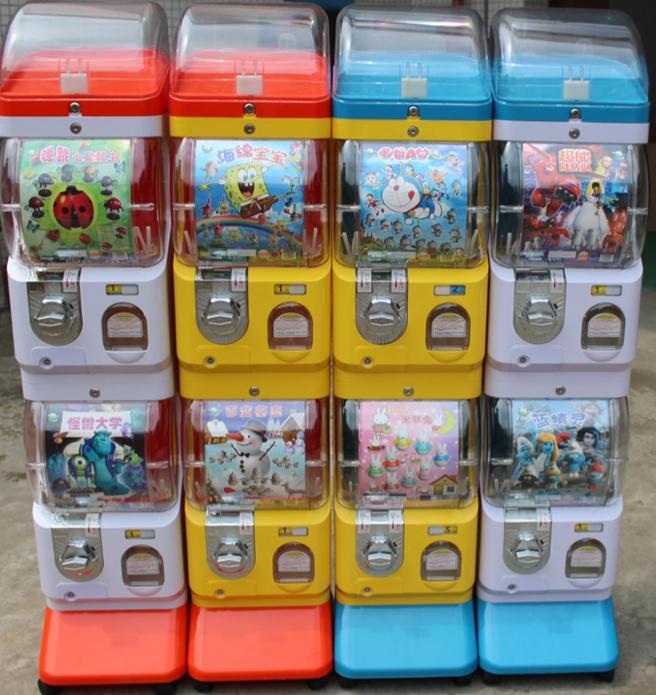 Getting sweets and bouncy balls from these vending machines r/nostalgia