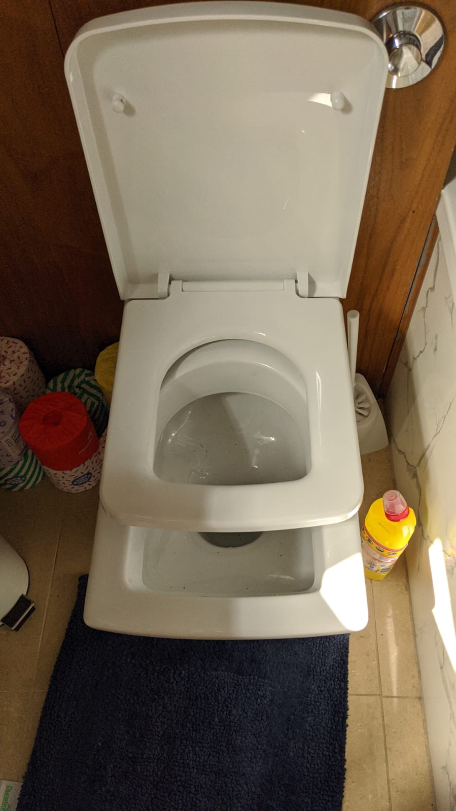Plumber from water company came to fit toilet seat after they broke the