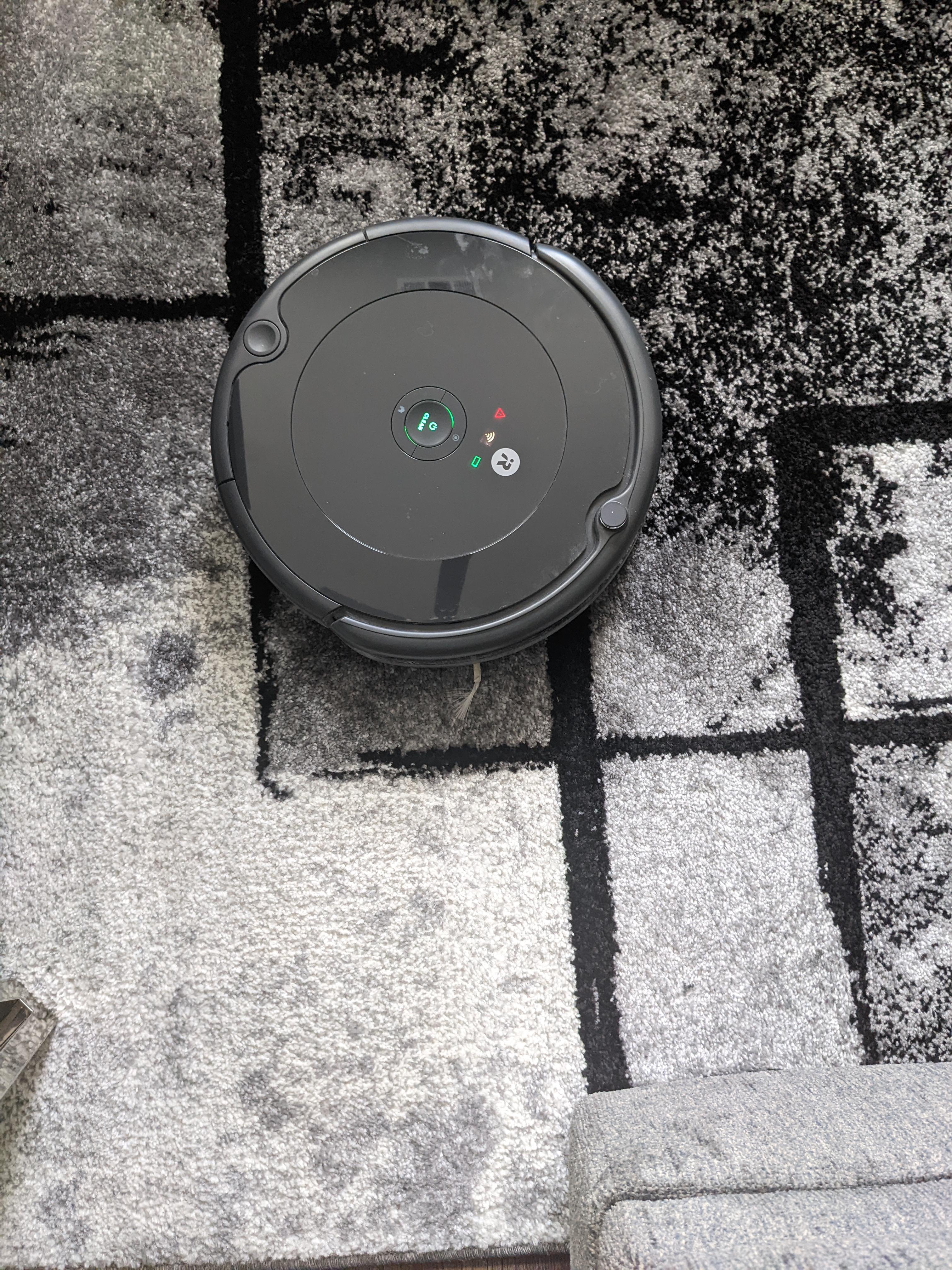 Roomba says it's stuck near a cliff. Please help.. r/roomba