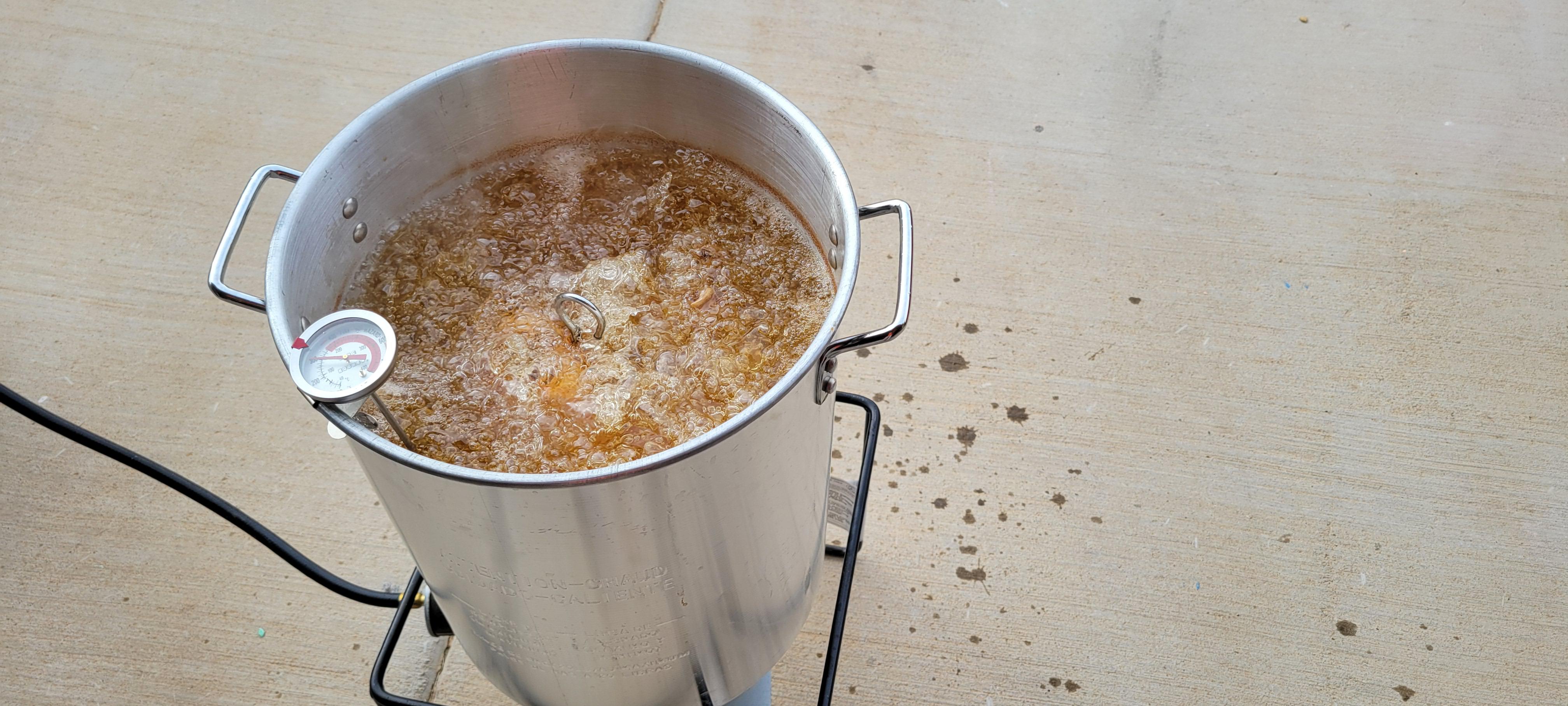 Deep frying a turkey r/mildlyinteresting