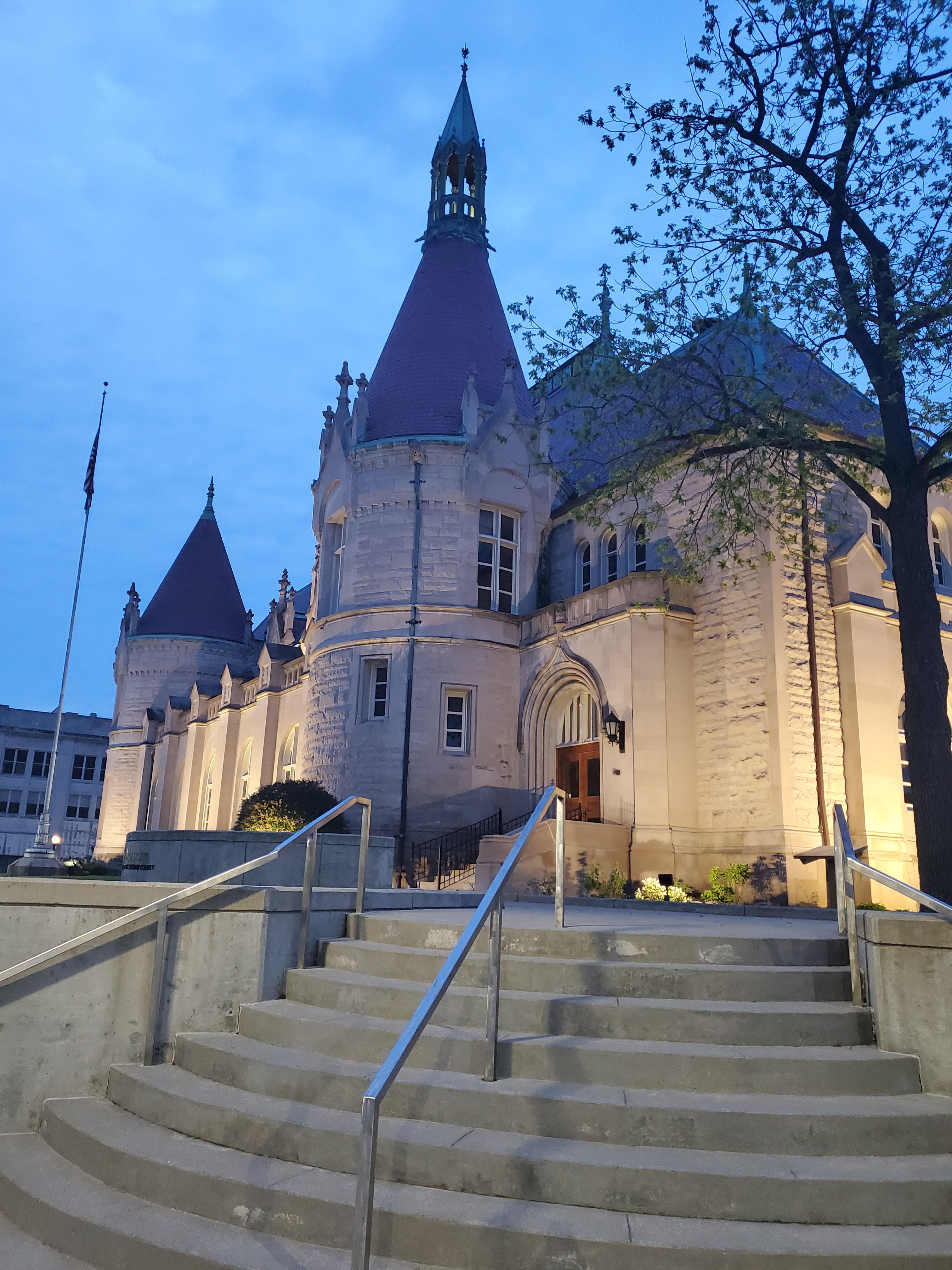 The Castle Museum, Saginaw, Michigan, USA r/ArchitecturePorn