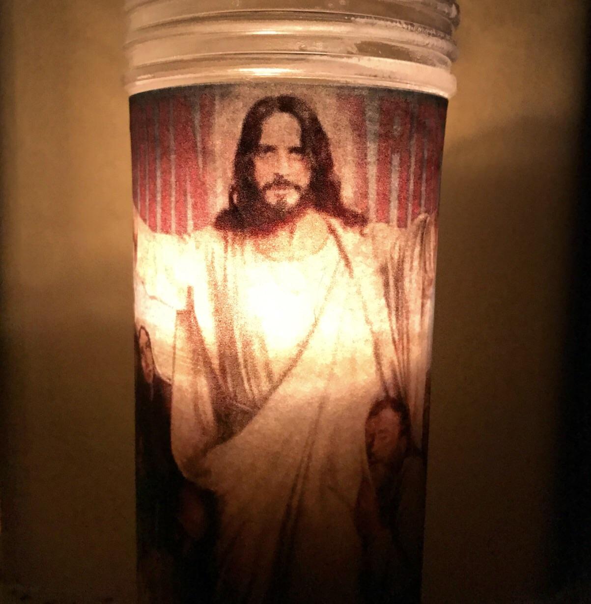 ‪Night Candle, Leave it burning‬ / As you have left before/‬ ‪Don't