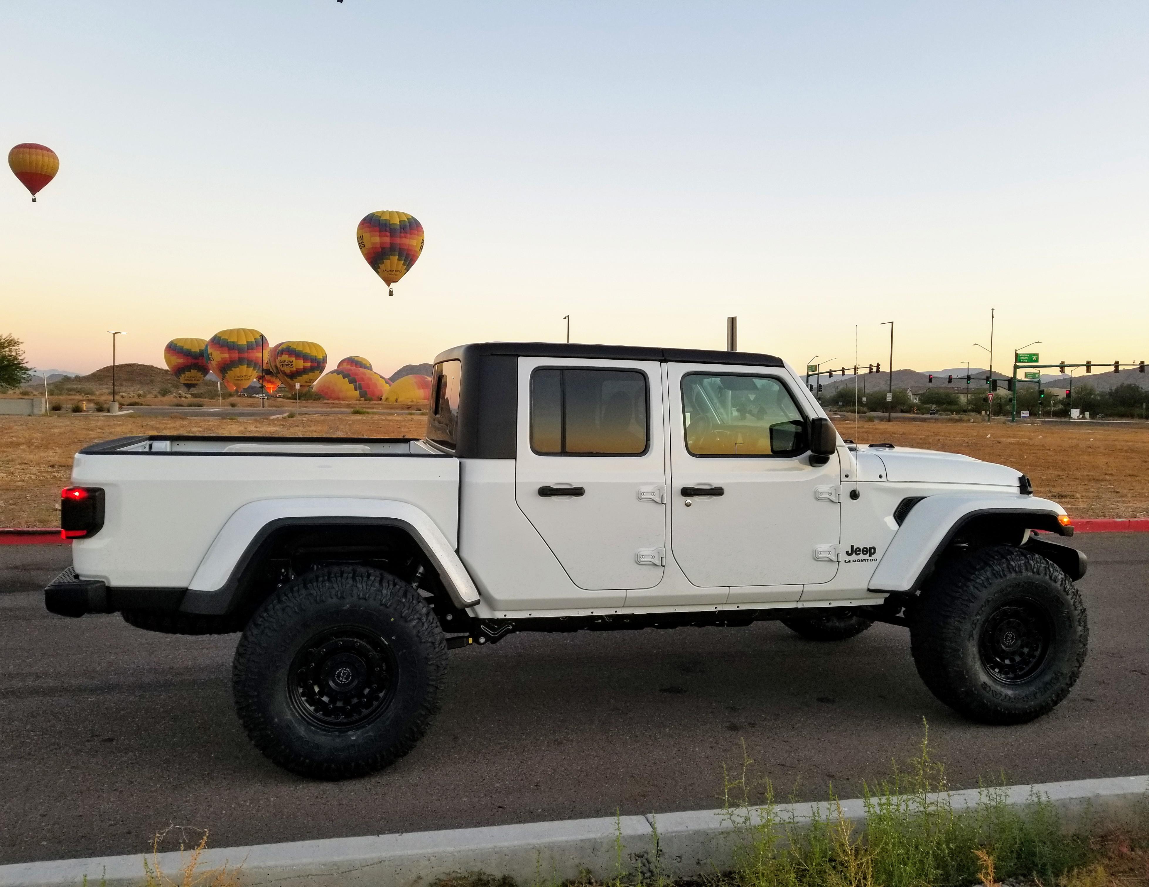 Clayton 3.5 overland plus lift on 38s JeepGladiator