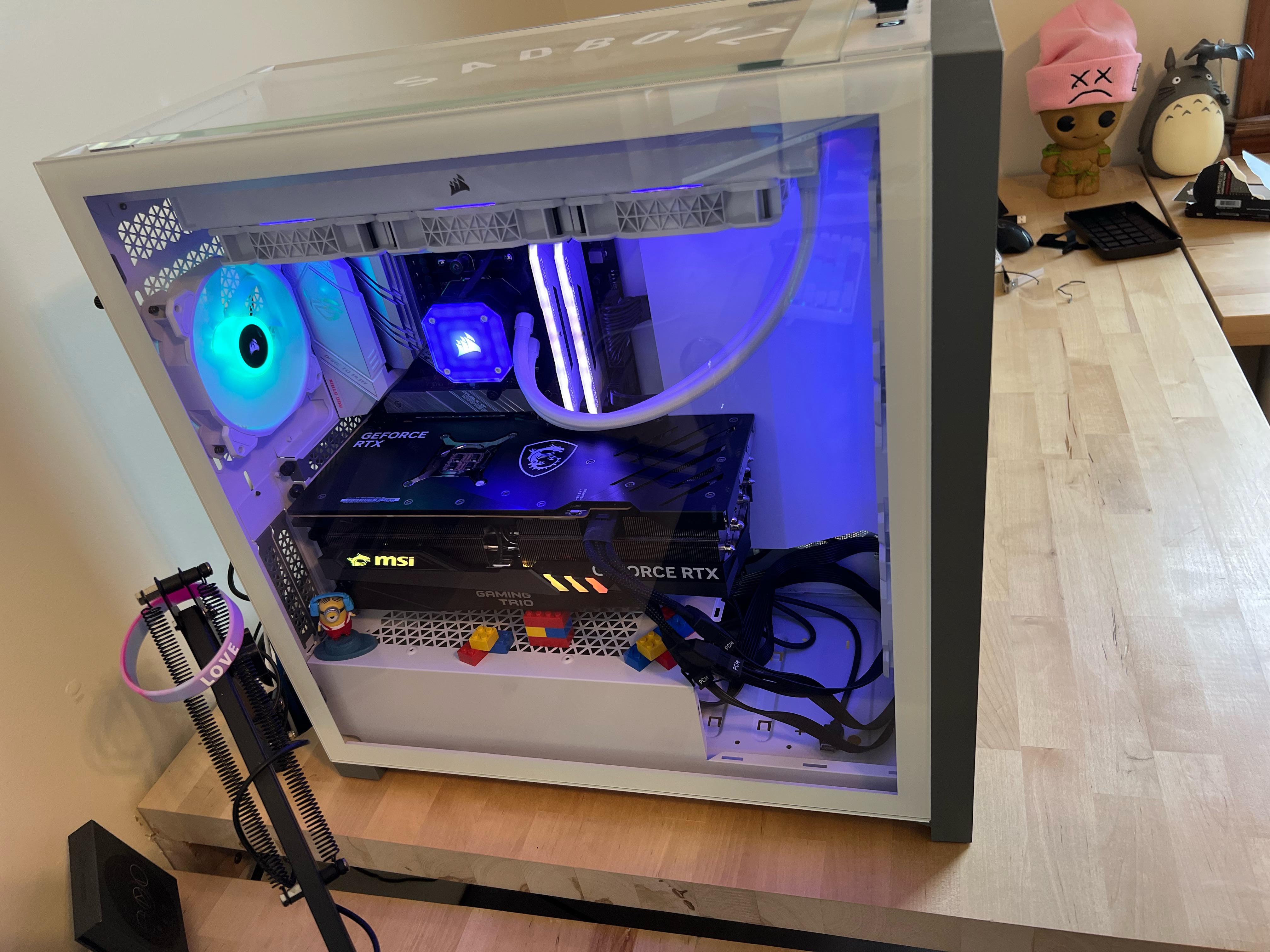 MSI 4090 gaming trio inside Corsair 5000d r/nvidia