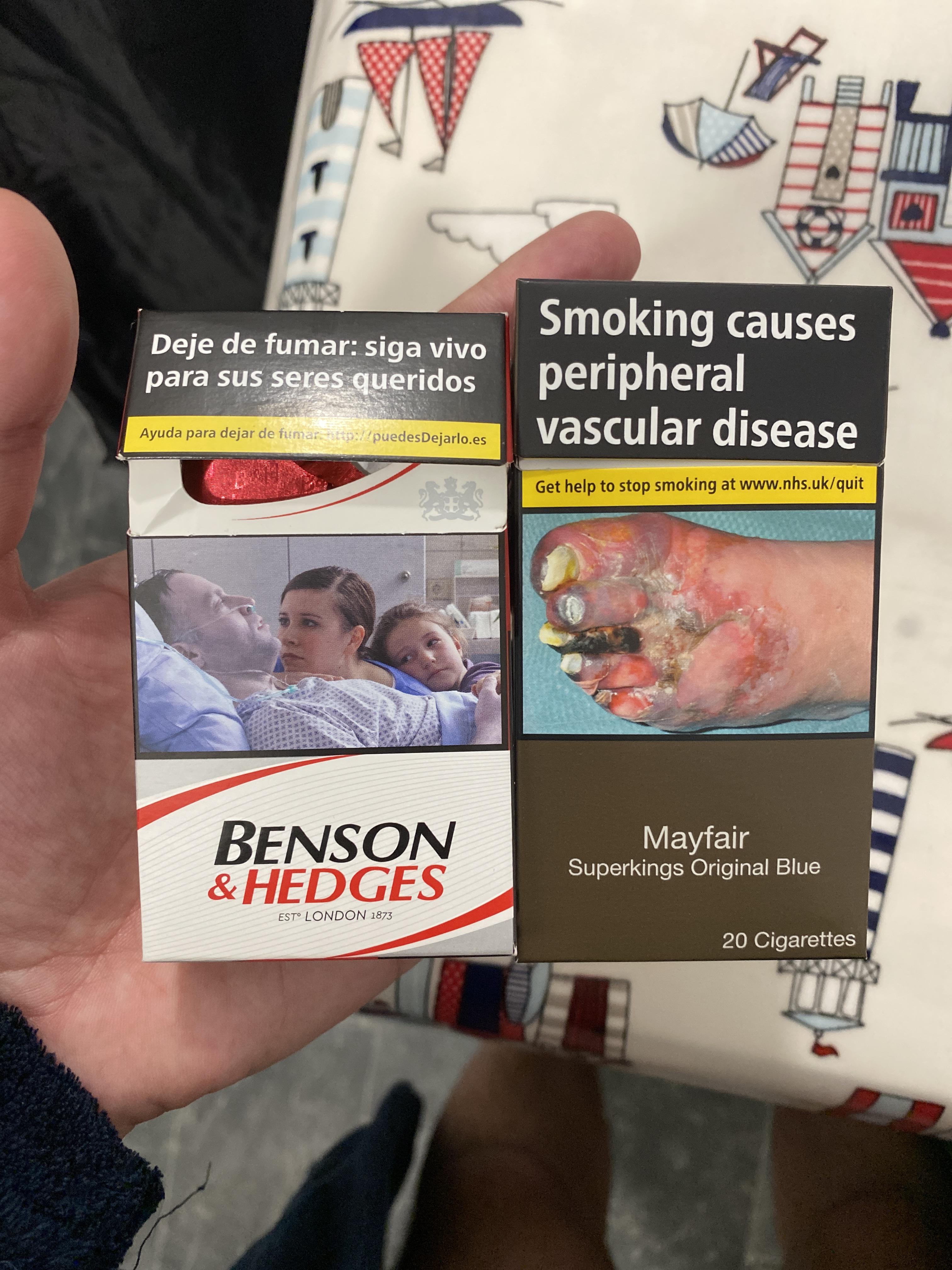 Tenerife €2, UK £11 .. rip off. Also what is that foot 🙄 r/Cigarettes