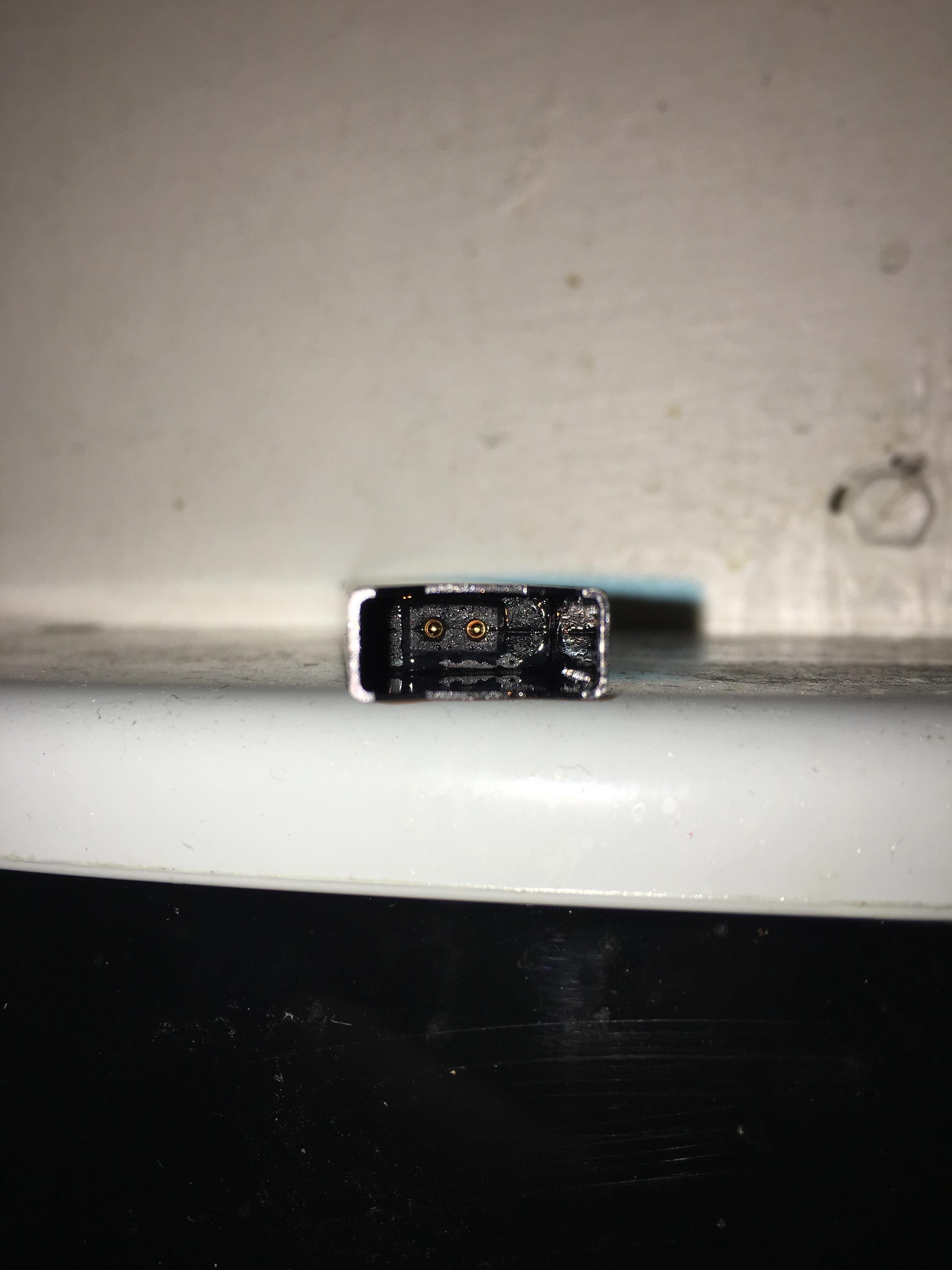 JUUL pods always leak/don't pull at all. Very inconsistent and it works