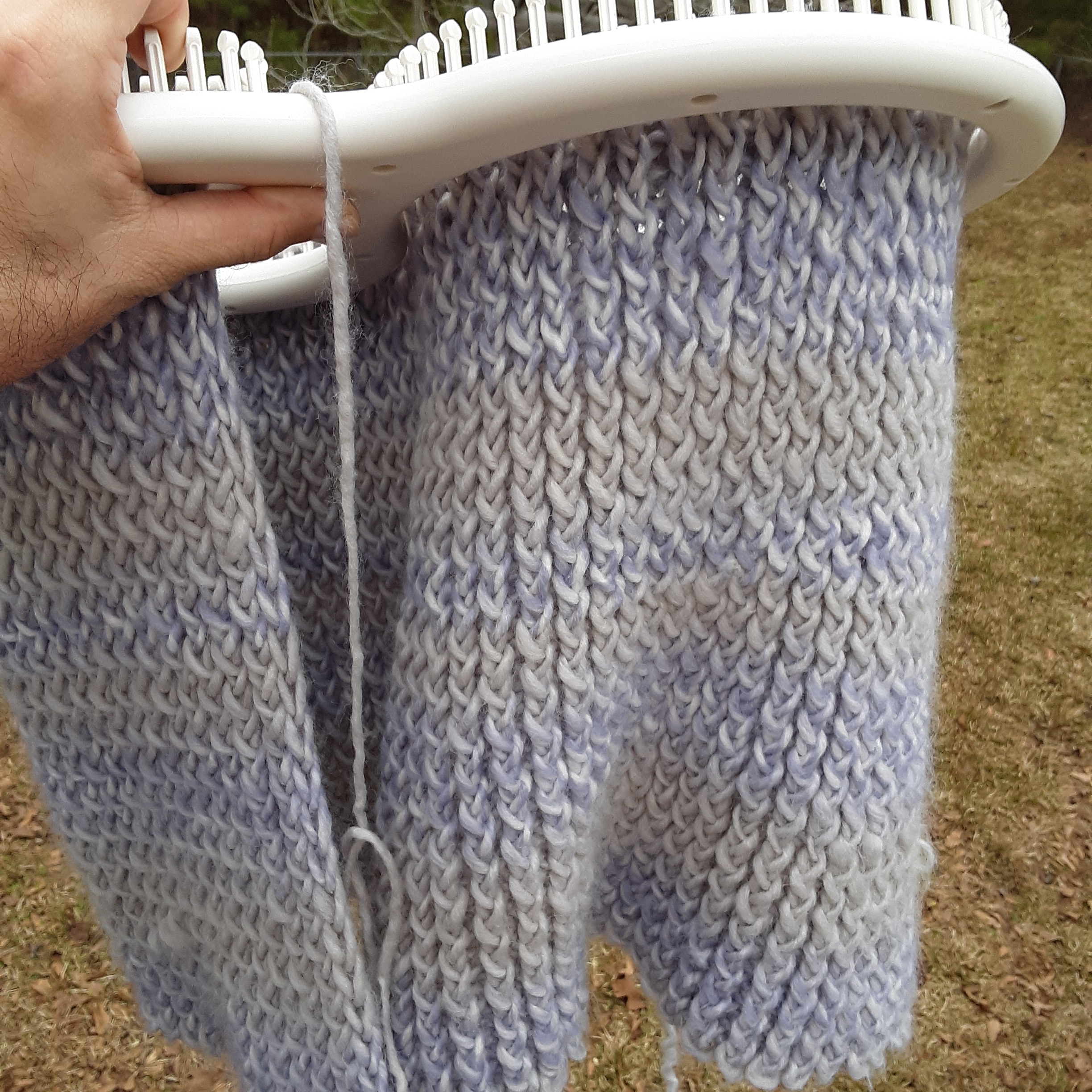 Blanket progress! r/LoomKnitting