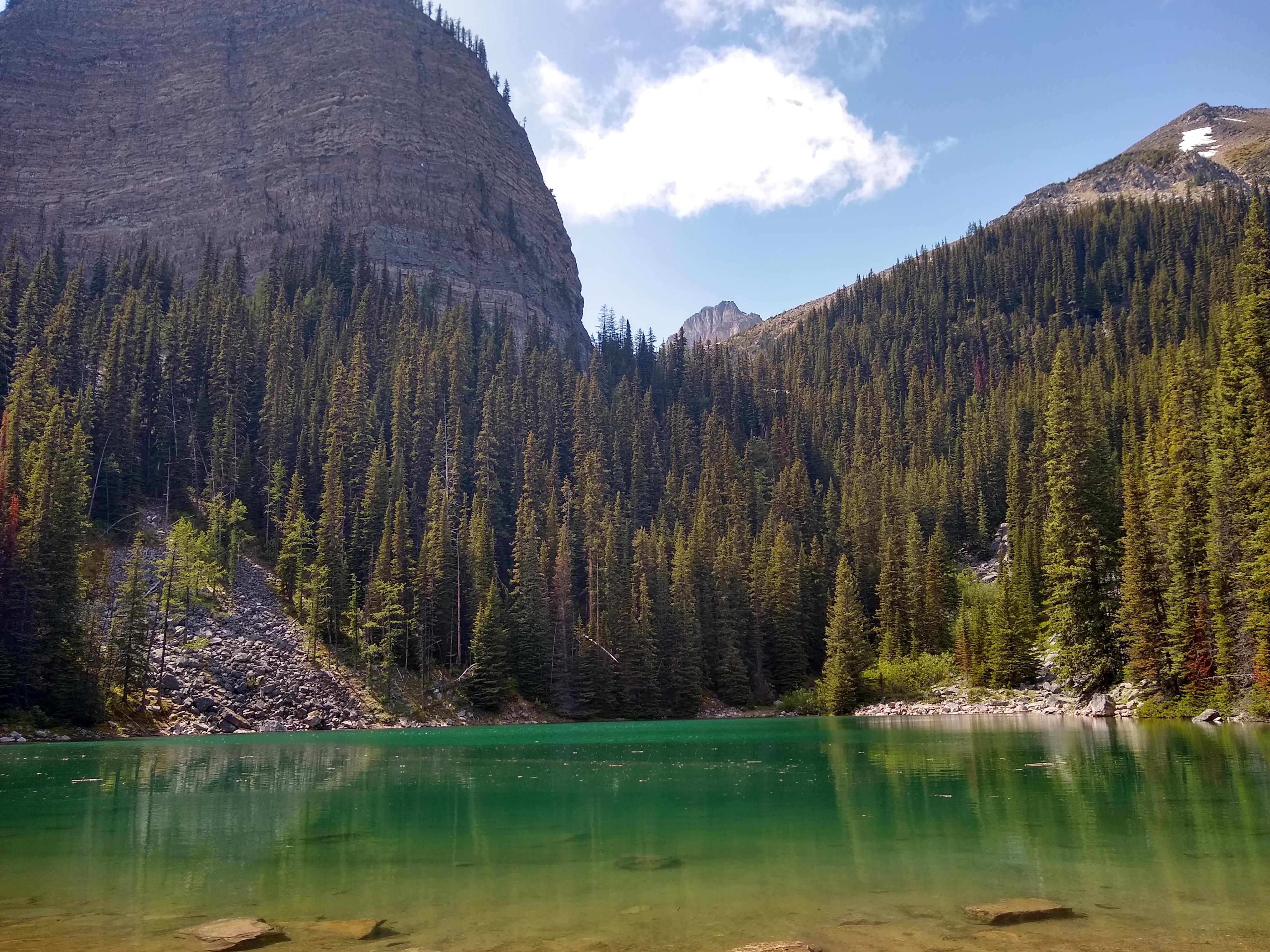 Mirror Lake in Banff National Park, Canada [OC][4000x3000] r/EarthPorn