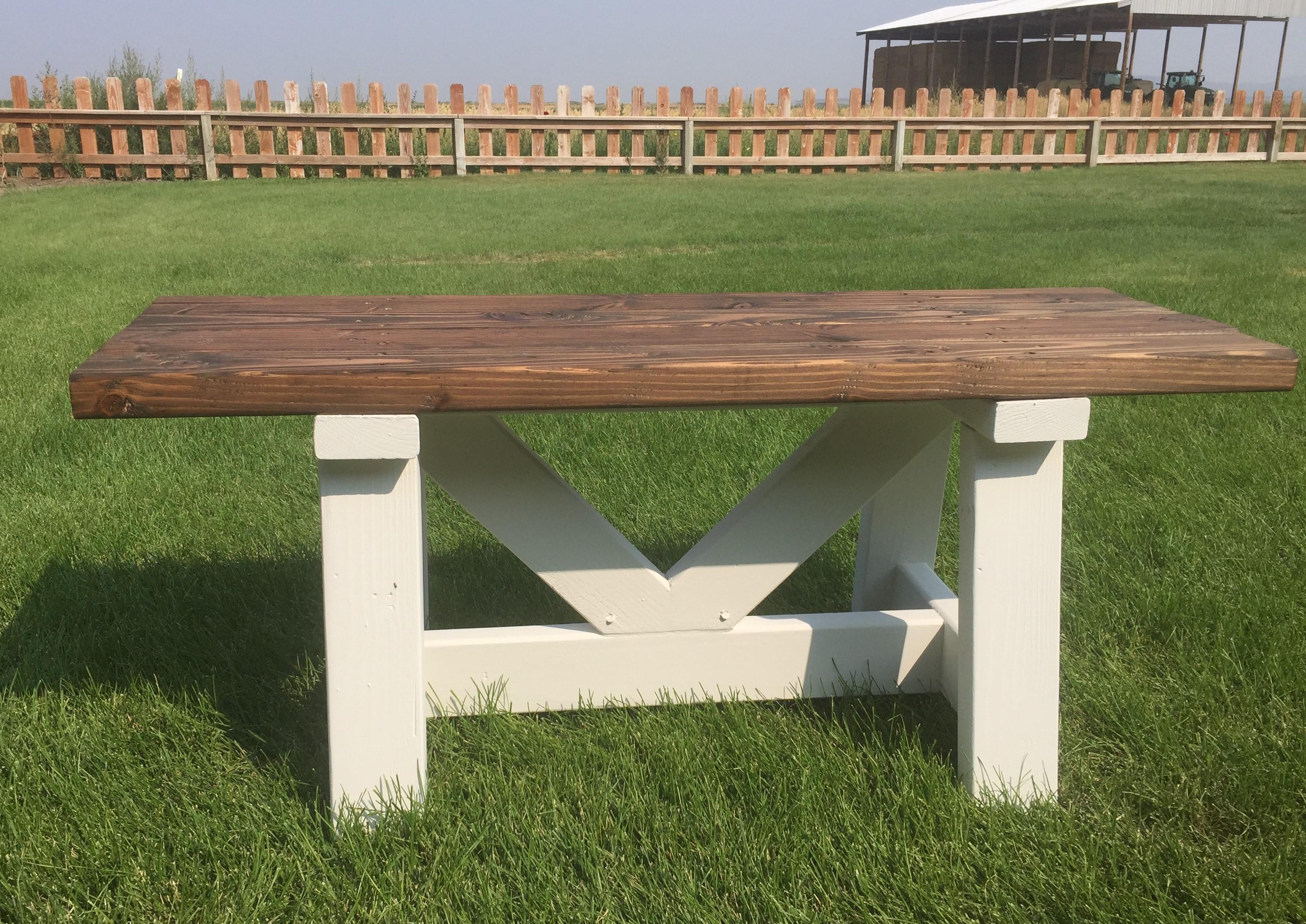 Quick 2x4 Bench project (the only wood I'd ever paint or stain