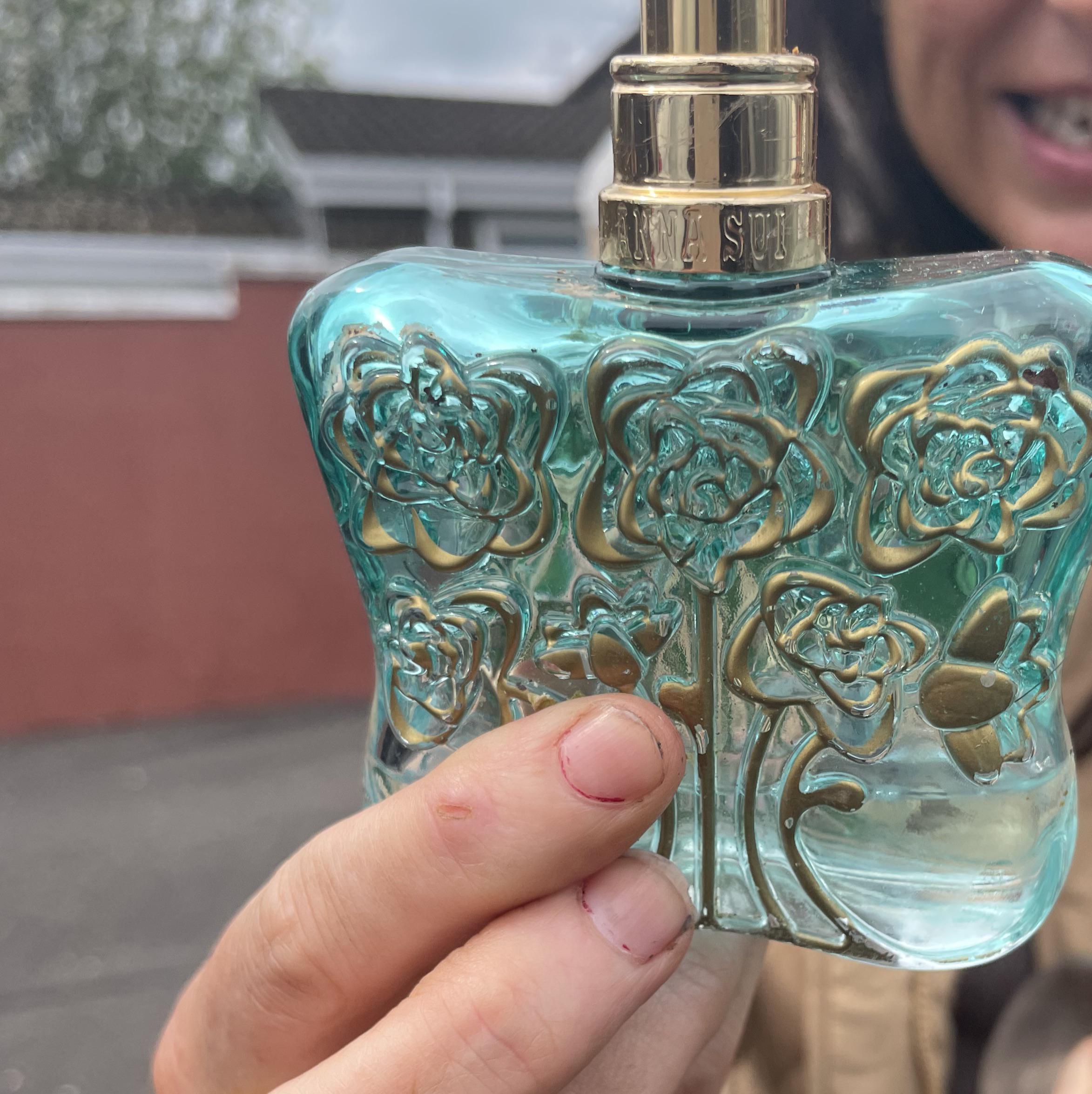 Does anyone know this perfume?Met a woman in Ireland who was wearing it