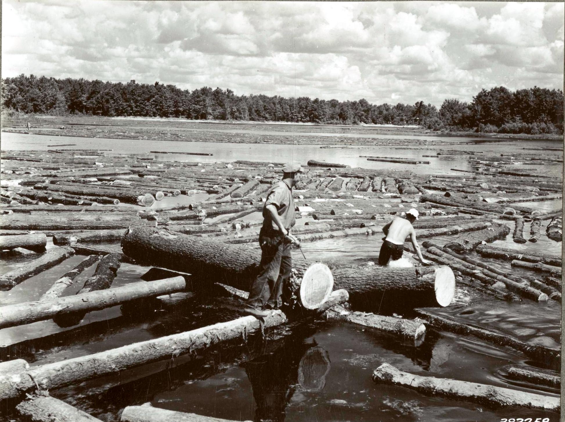Shirley Reservoir, Lunenburg, Massachusetts July 1939 r/TheWayWeWere