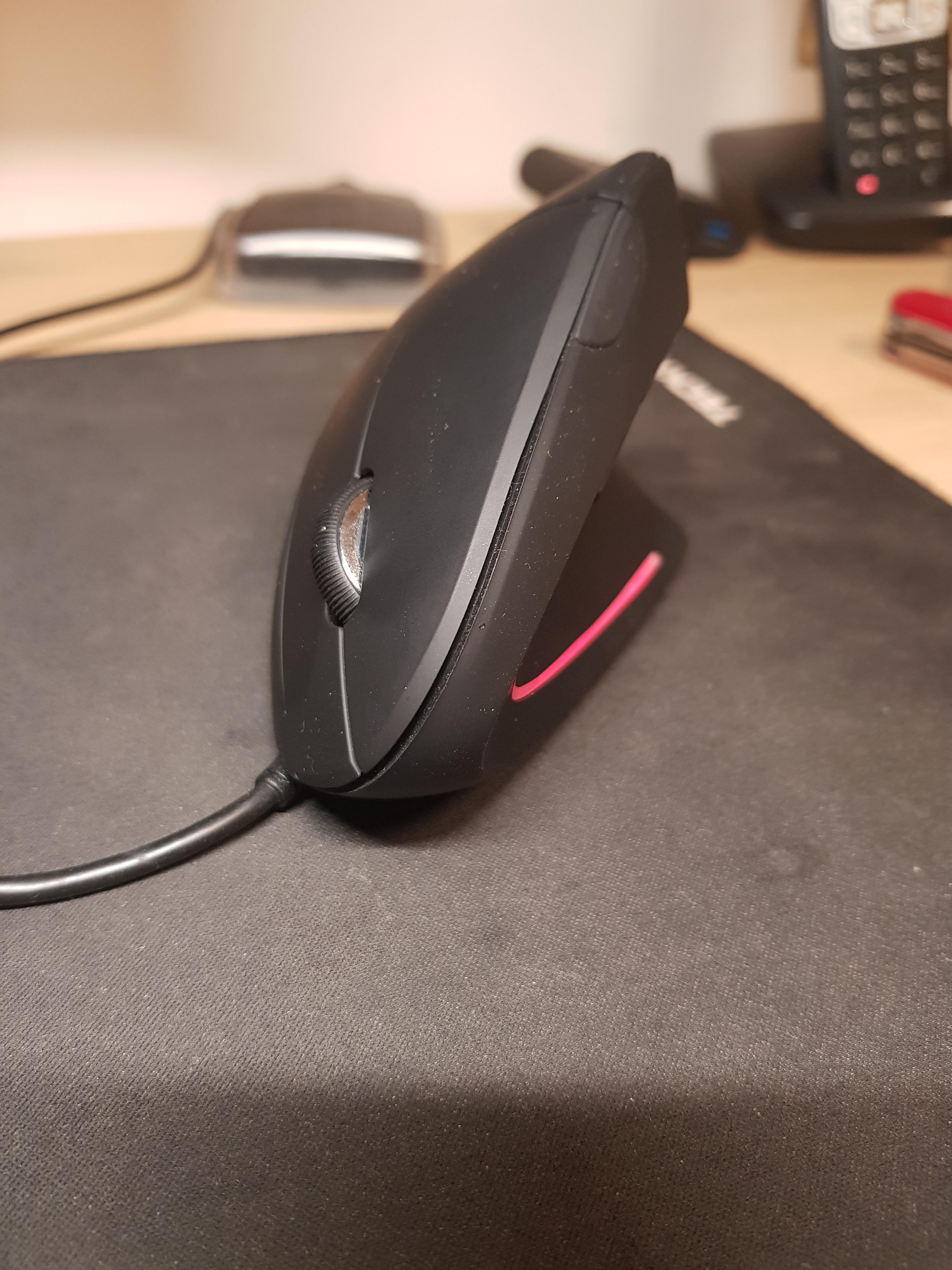 Who else plays with a vertical mouse? r/GlobalOffensive