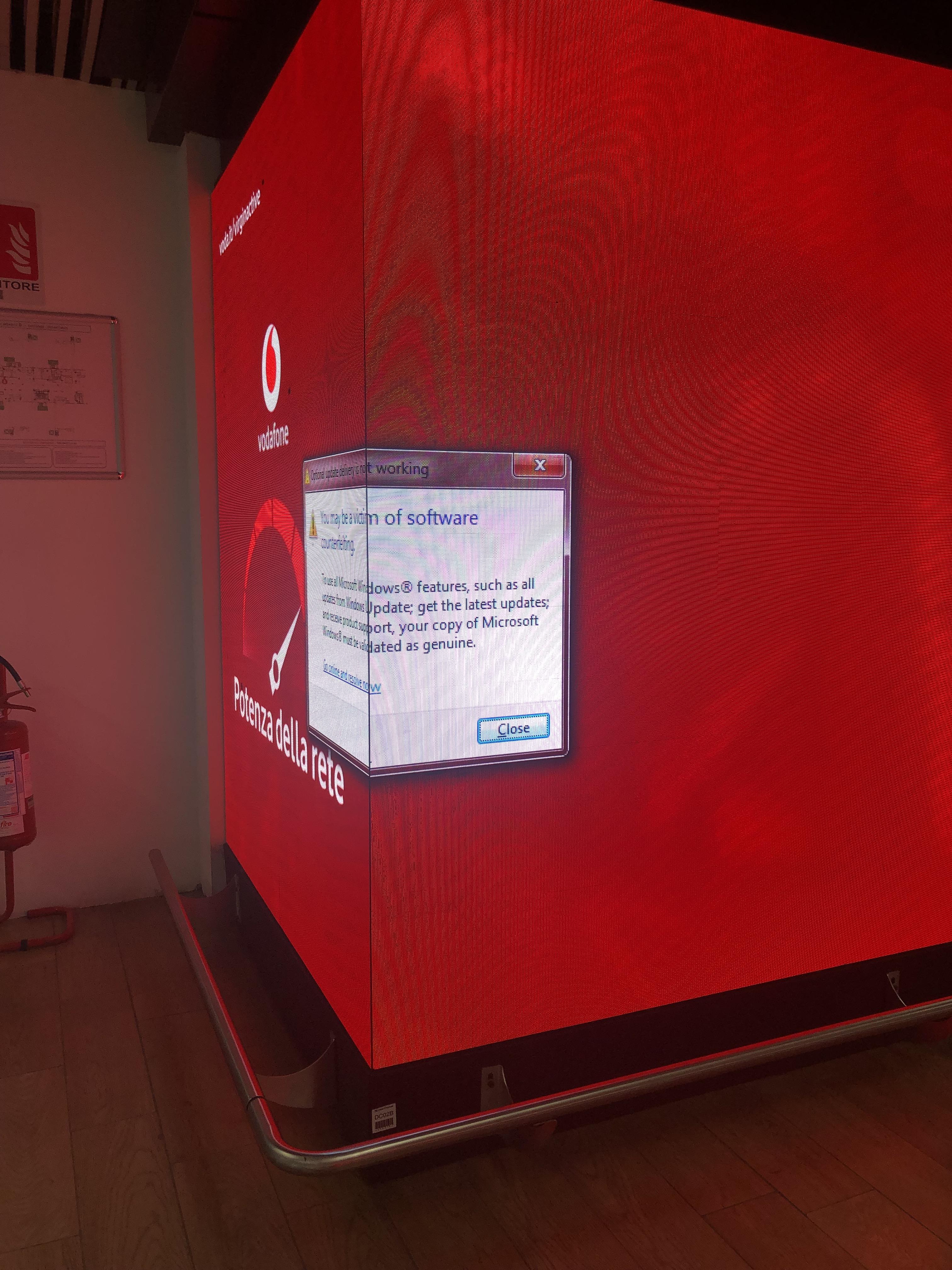 Electronic ad has a windows pop up on it mildlyinteresting