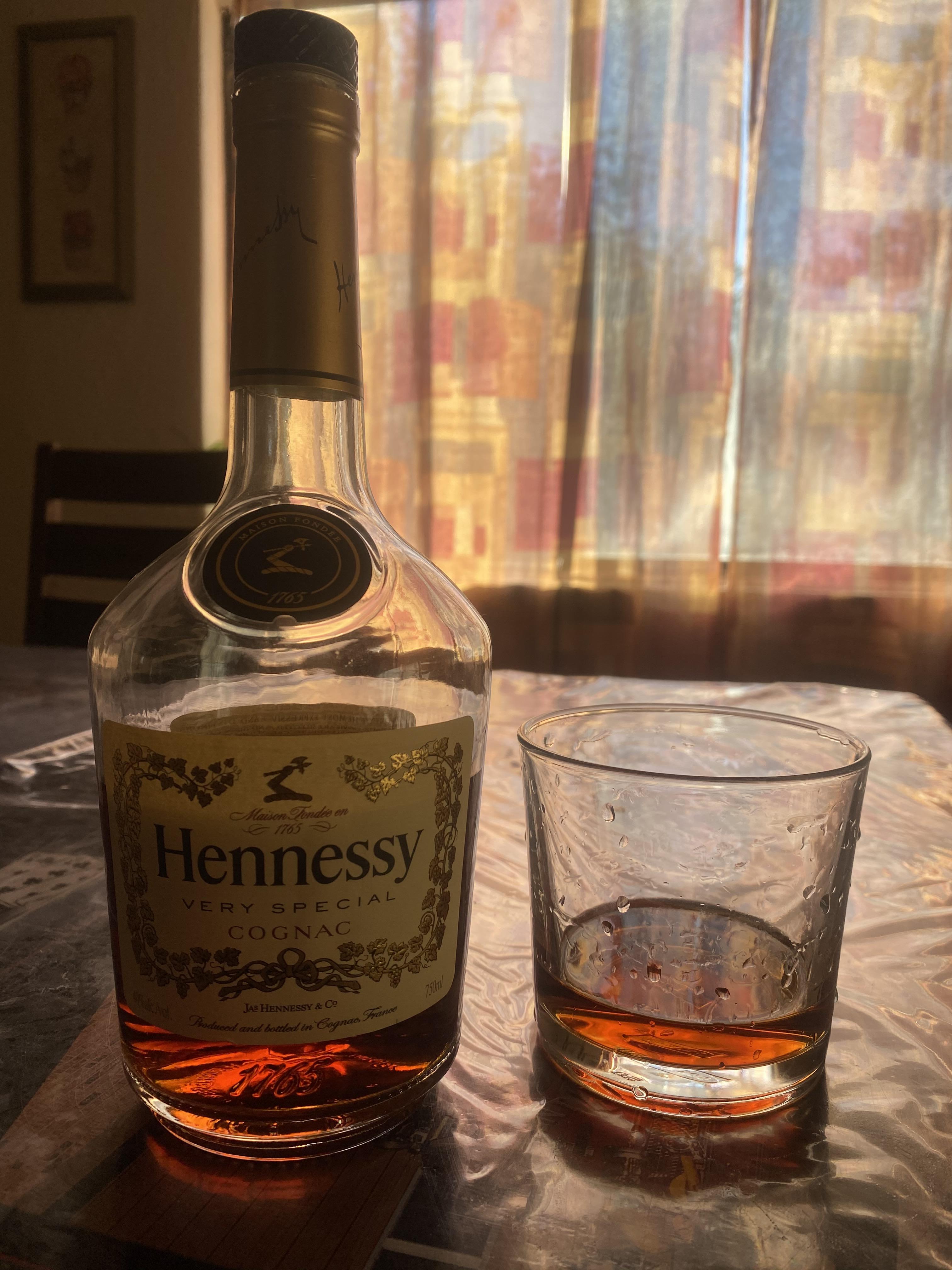 Review 3 Hennessey VS r/cognac