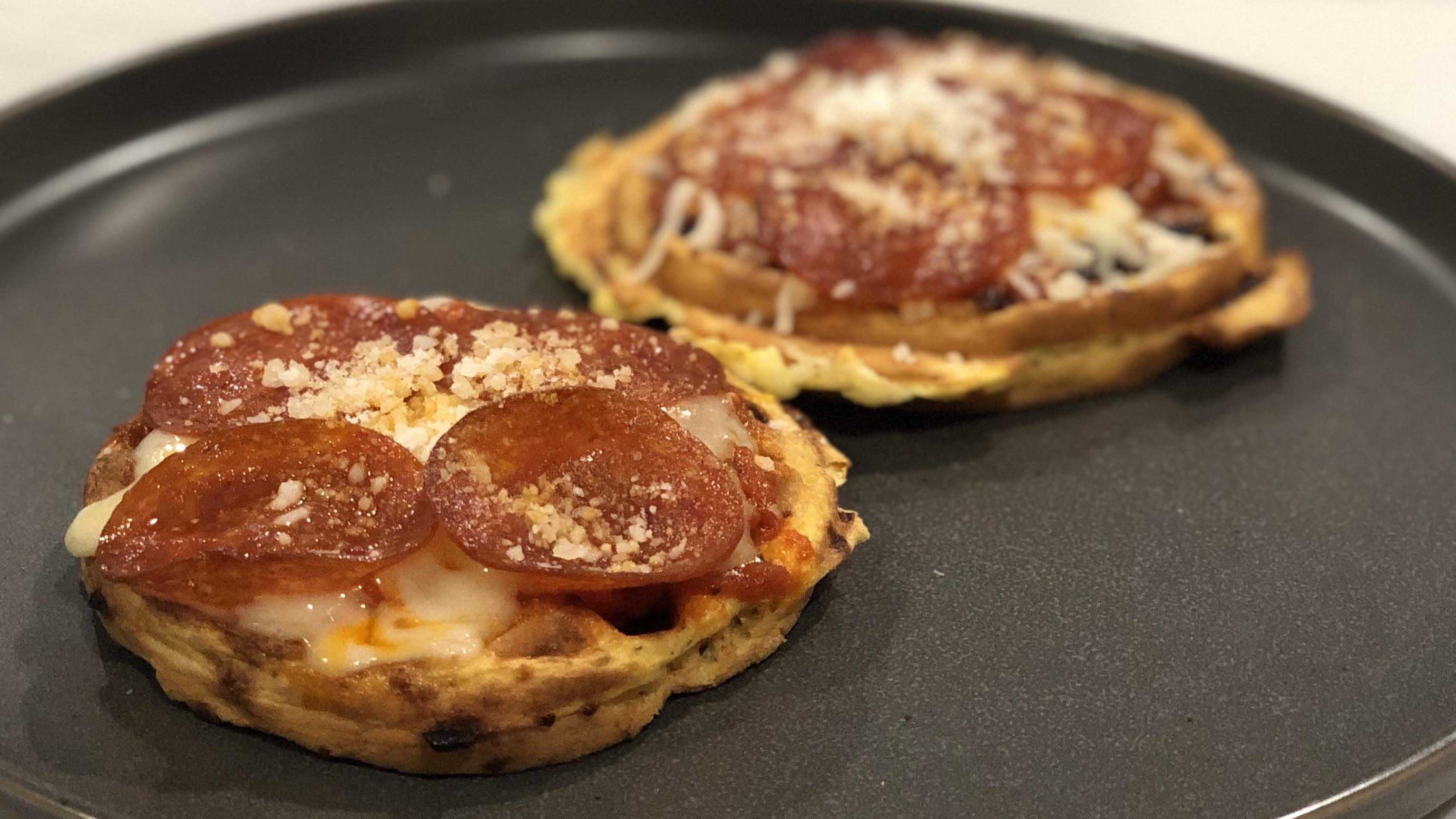 My first Chaffle Pizza! Loving Keto. r/Keto_Food